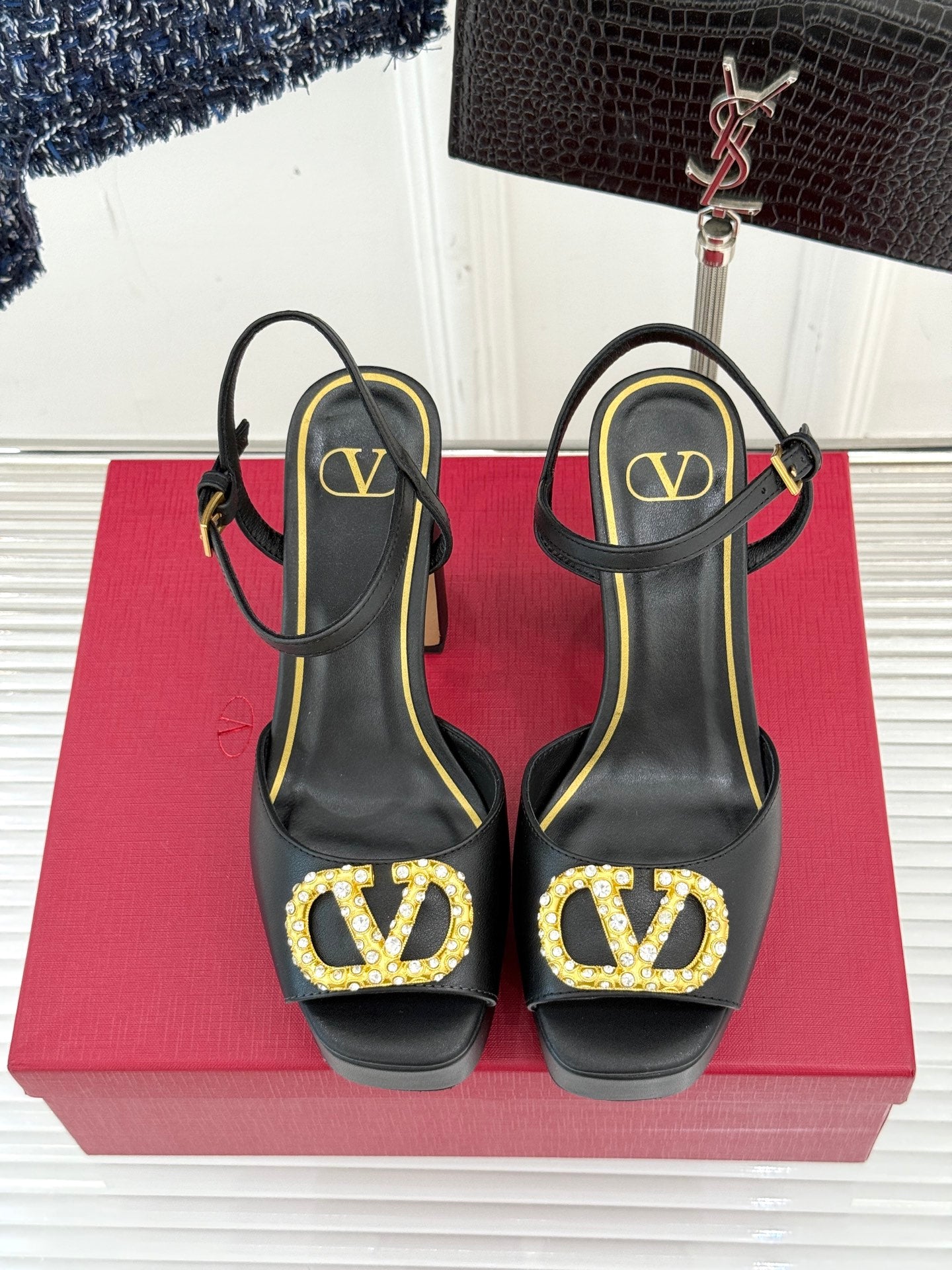 LuxluxHouse Best Quality Valentino Women Shoes