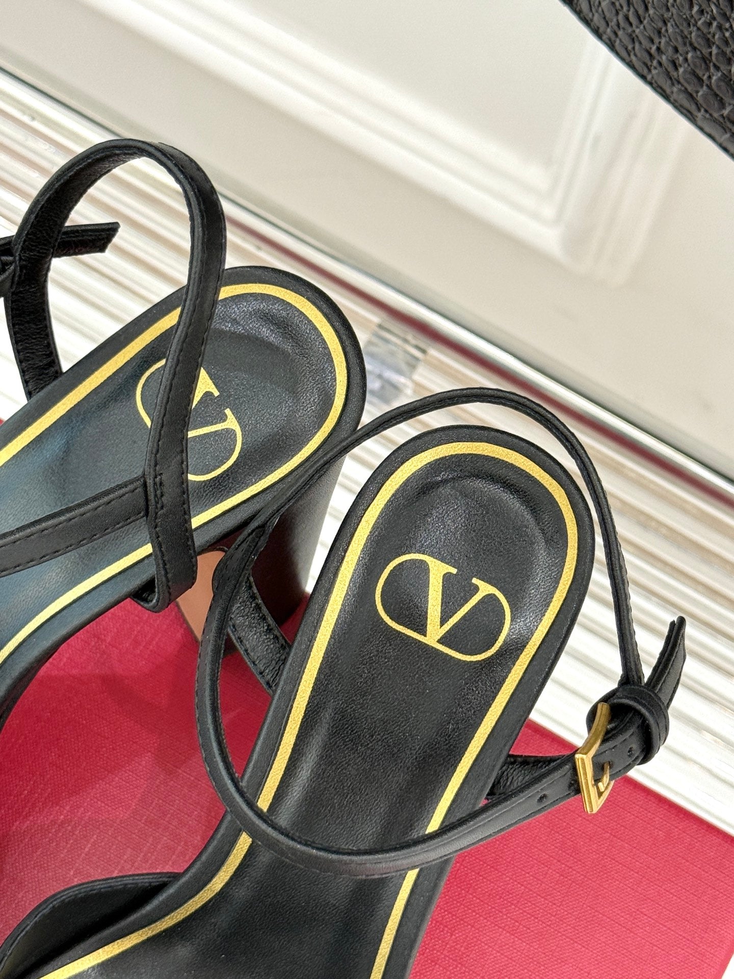 LuxluxHouse Best Quality Valentino Women Shoes