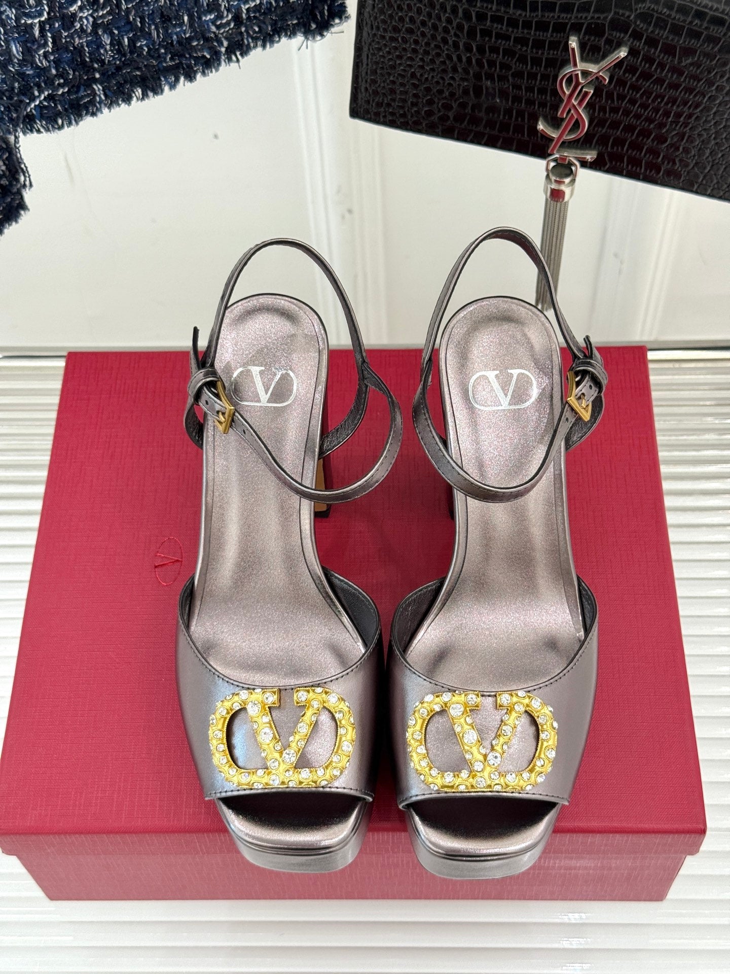 LuxluxHouse Best Quality Valentino Women Shoes