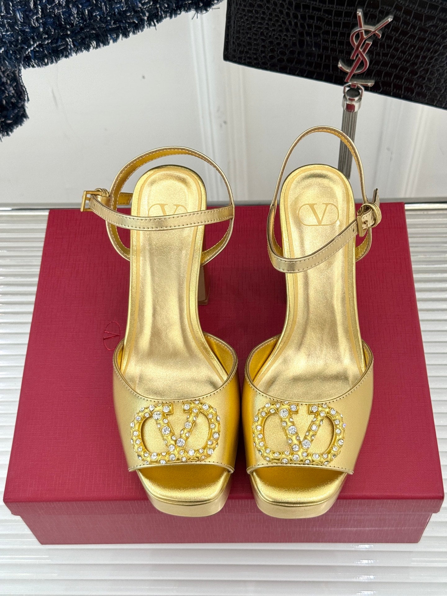 LuxluxHouse Best Quality Valentino Women Shoes