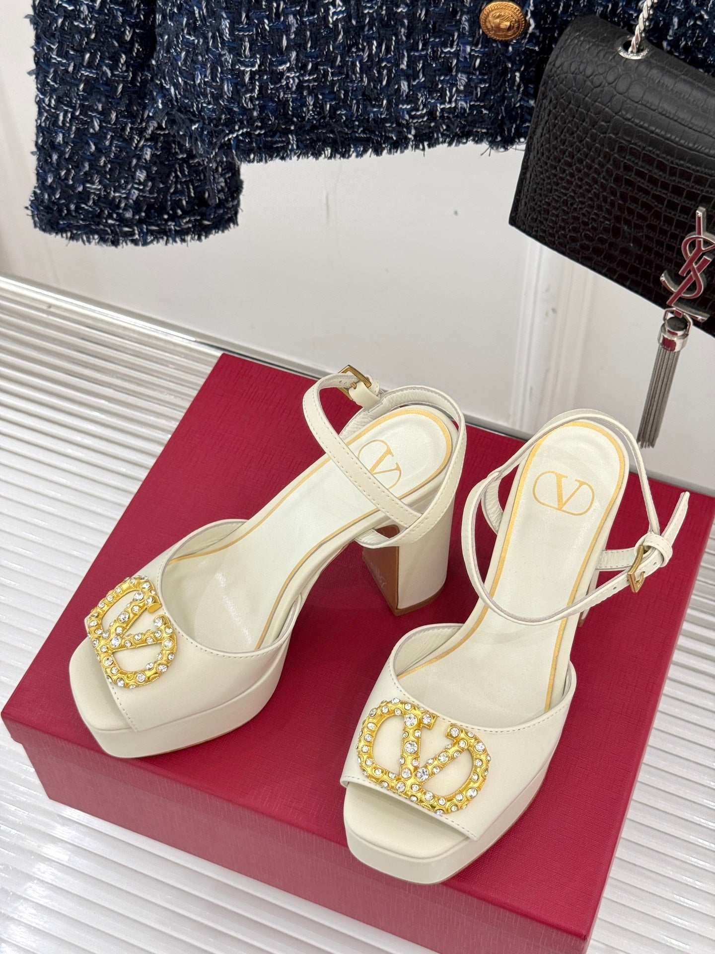 LuxluxHouse Best Quality Valentino Women Shoes