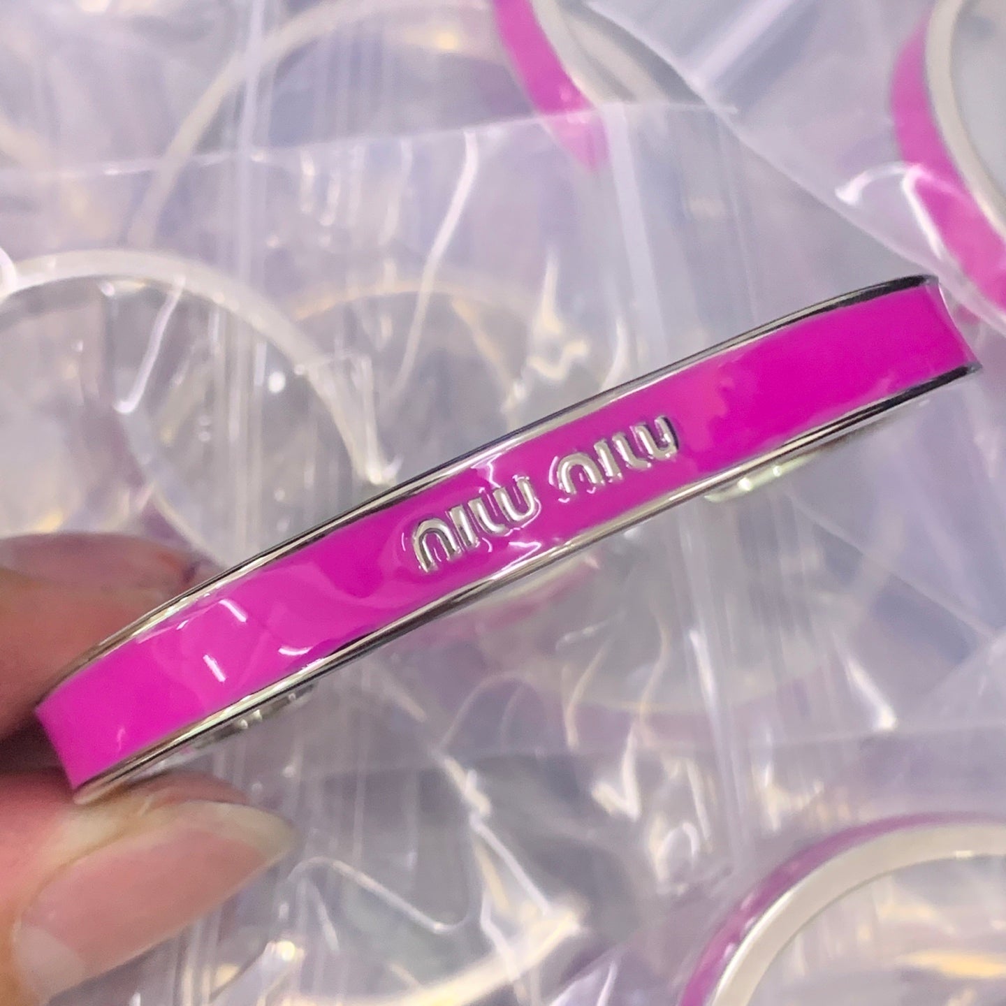 LuxluxHouse Low Price And High Quality Accessories Miu Miu