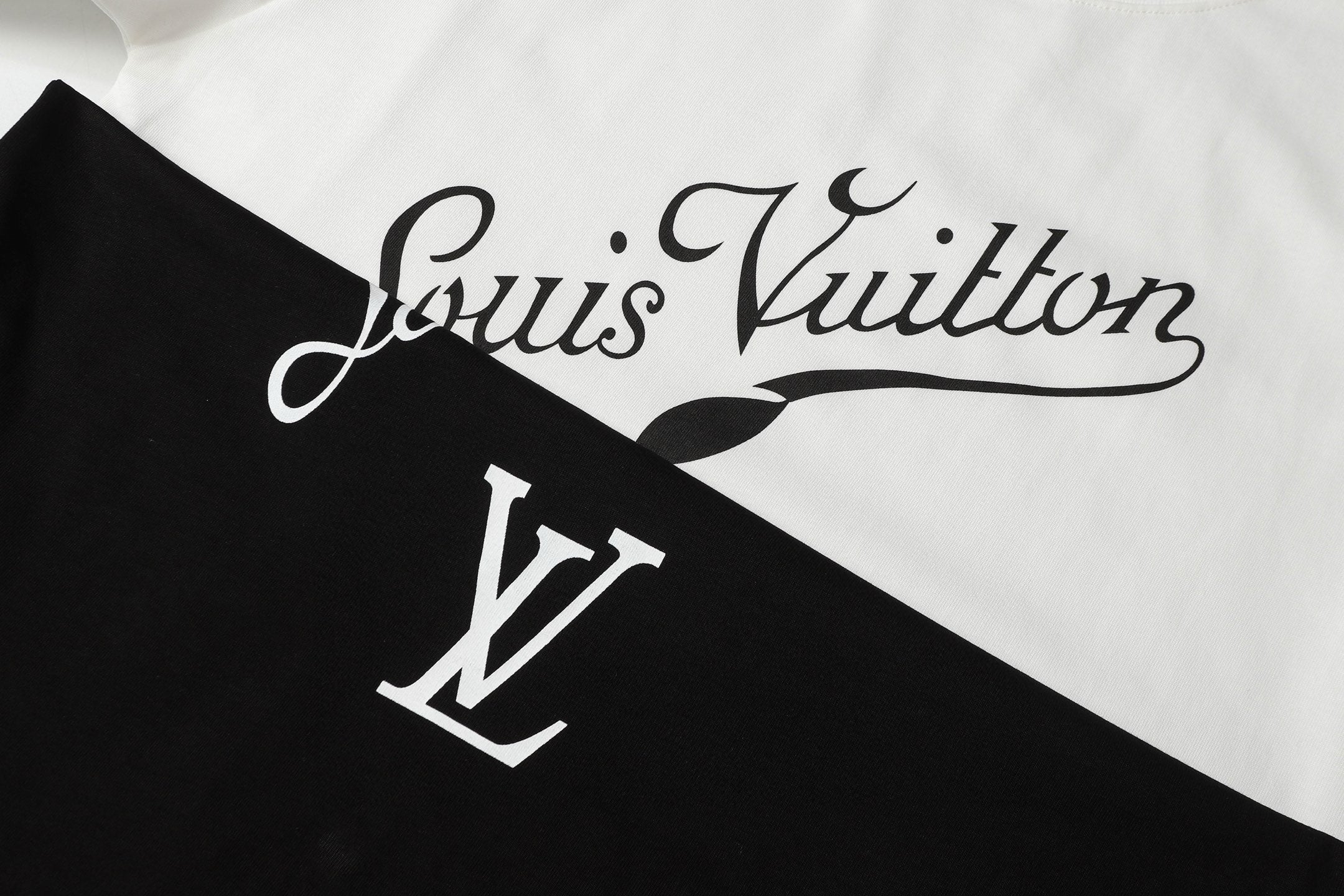 LuxluxHouse Best Quality Clothes T-shirt Louis Vuitton