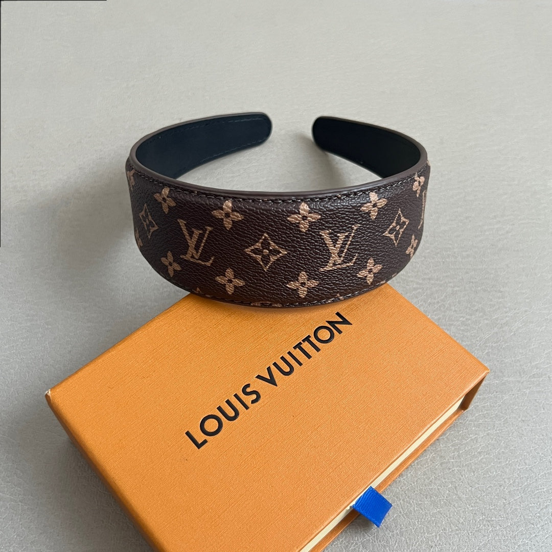 LuxluxHouse Best Quality Accessories Louis Vuitton