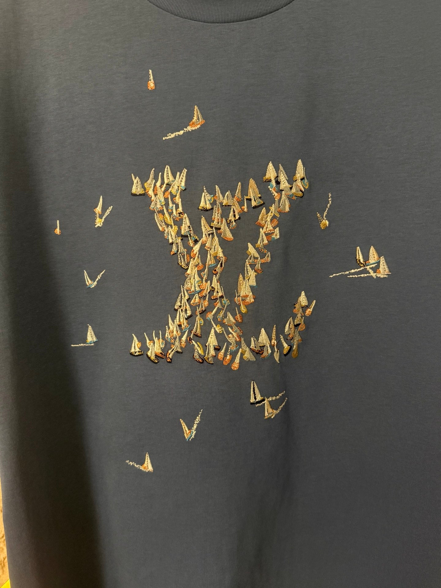 LuxluxHouse Best Quality Clothes T-shirt Louis Vuitton