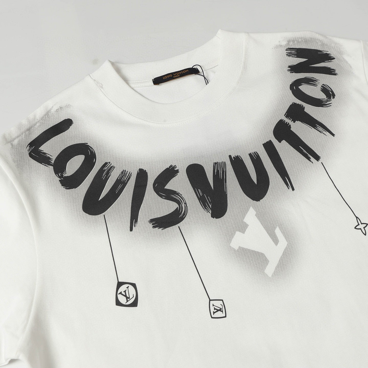 LuxluxHouse Best Quality Clothes T-shirt Louis Vuitton