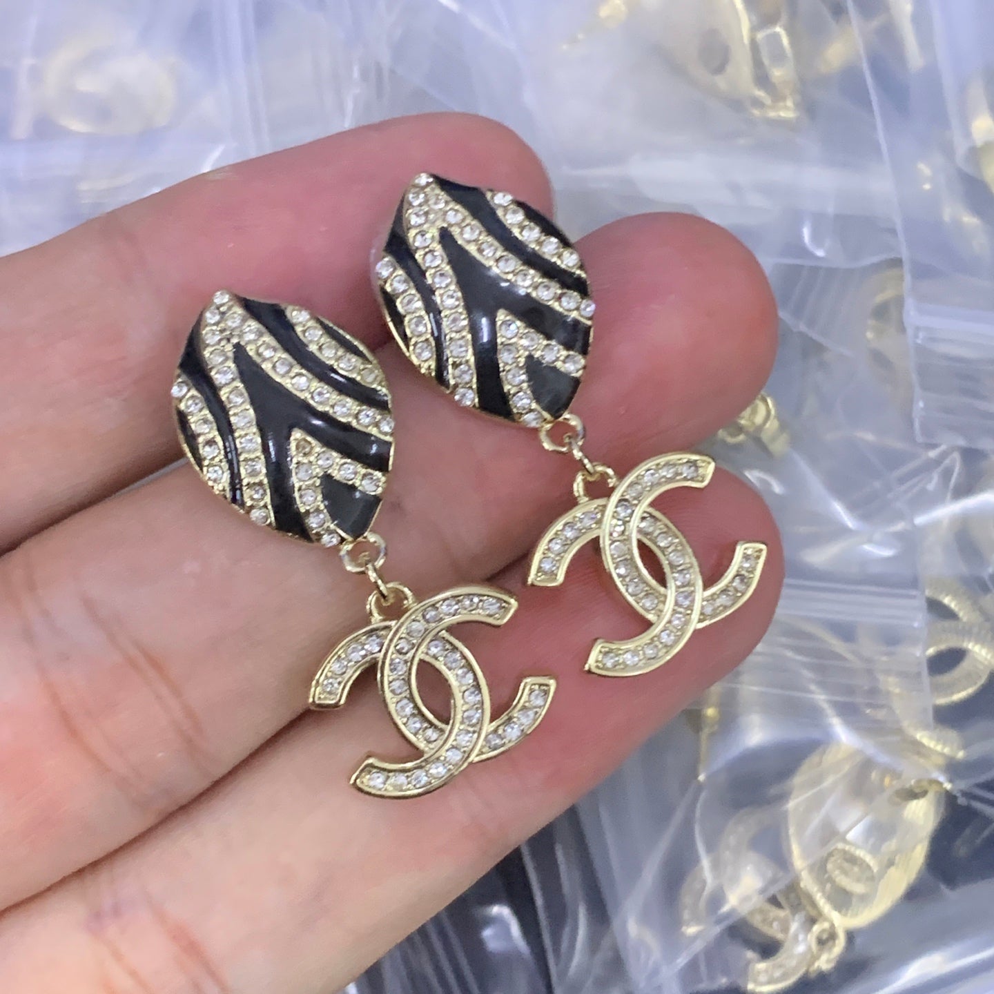 LuxluxHouse Low Price And High Quality Accessories Chanel