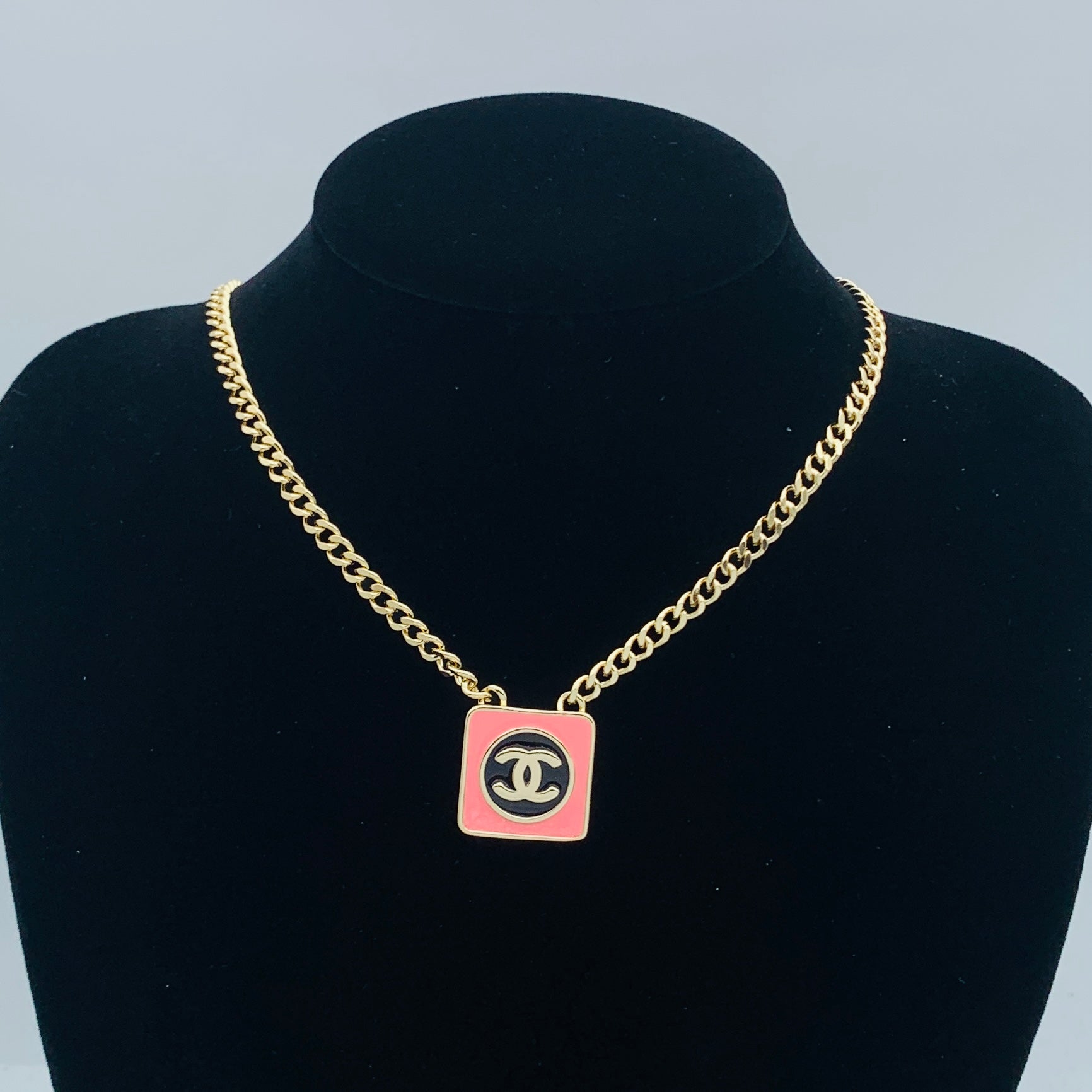 LuxluxHouse Low Price And High Quality Accessories Chanel