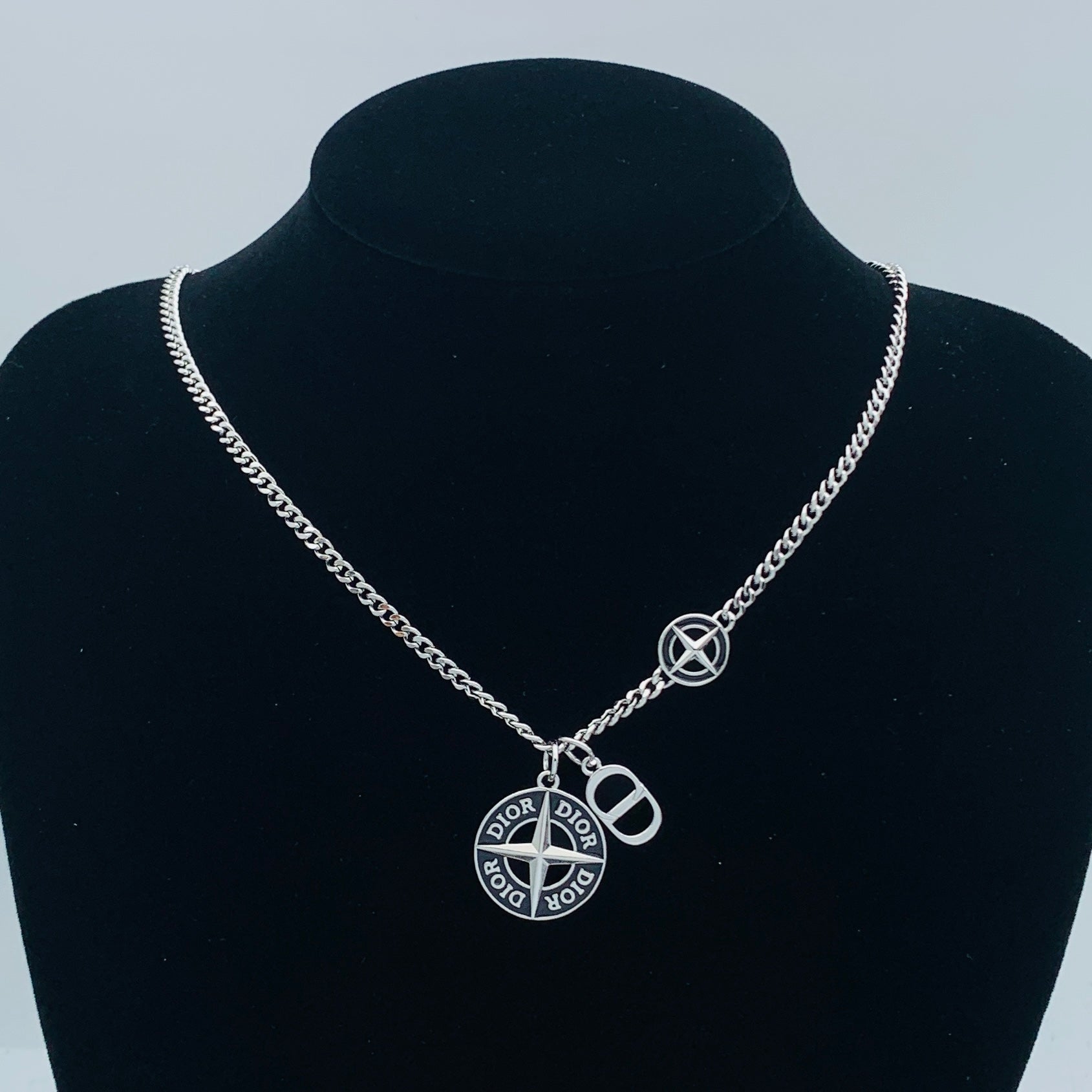 LuxluxHouse Low Price And High Quality Accessories Dior