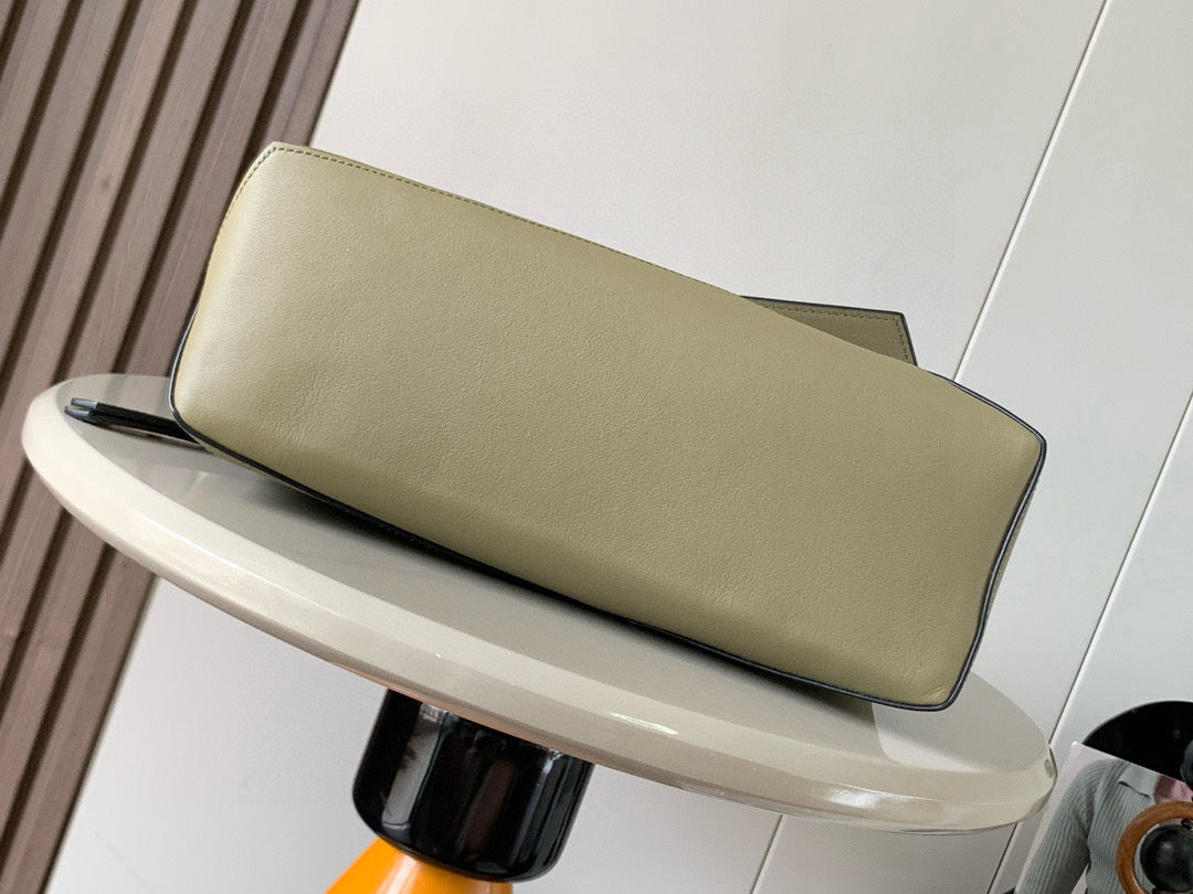 LuxluxHouse Best Quality Bags Loewe Women