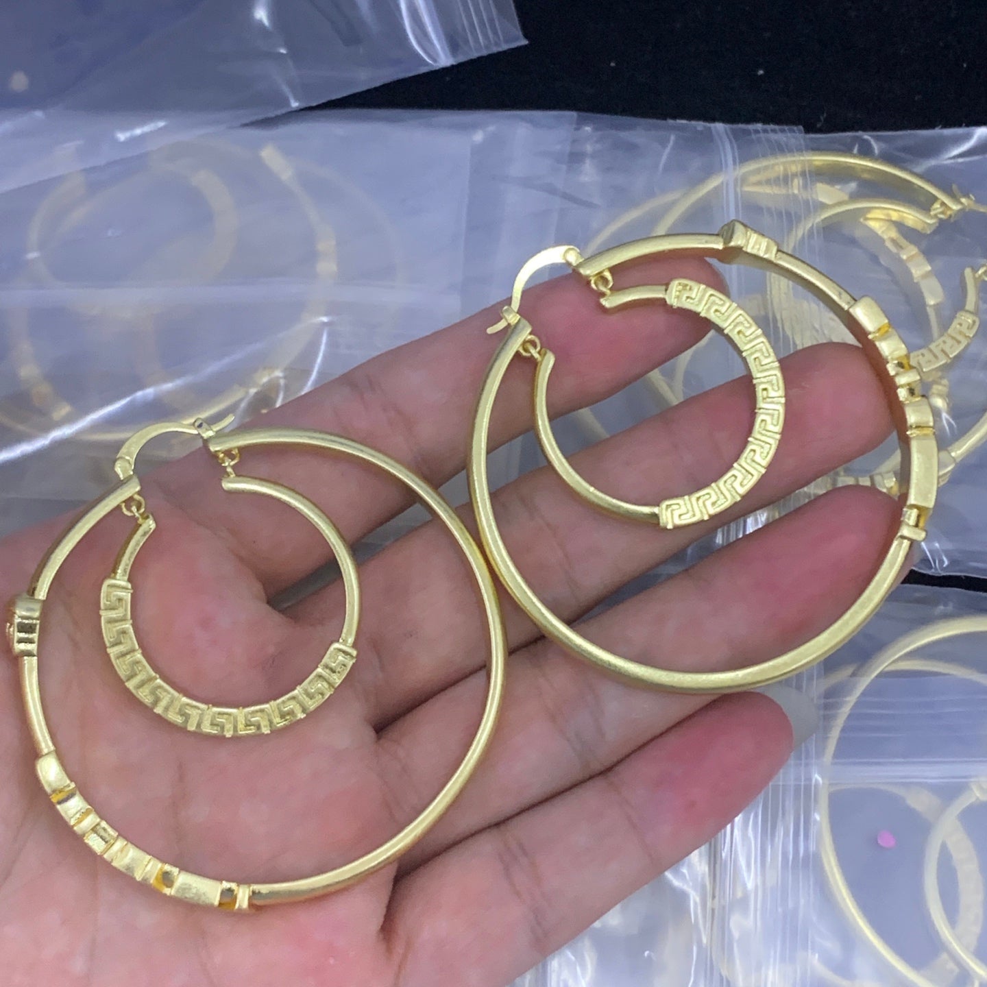 LuxluxHouse Low Price And High Quality Accessories Versace