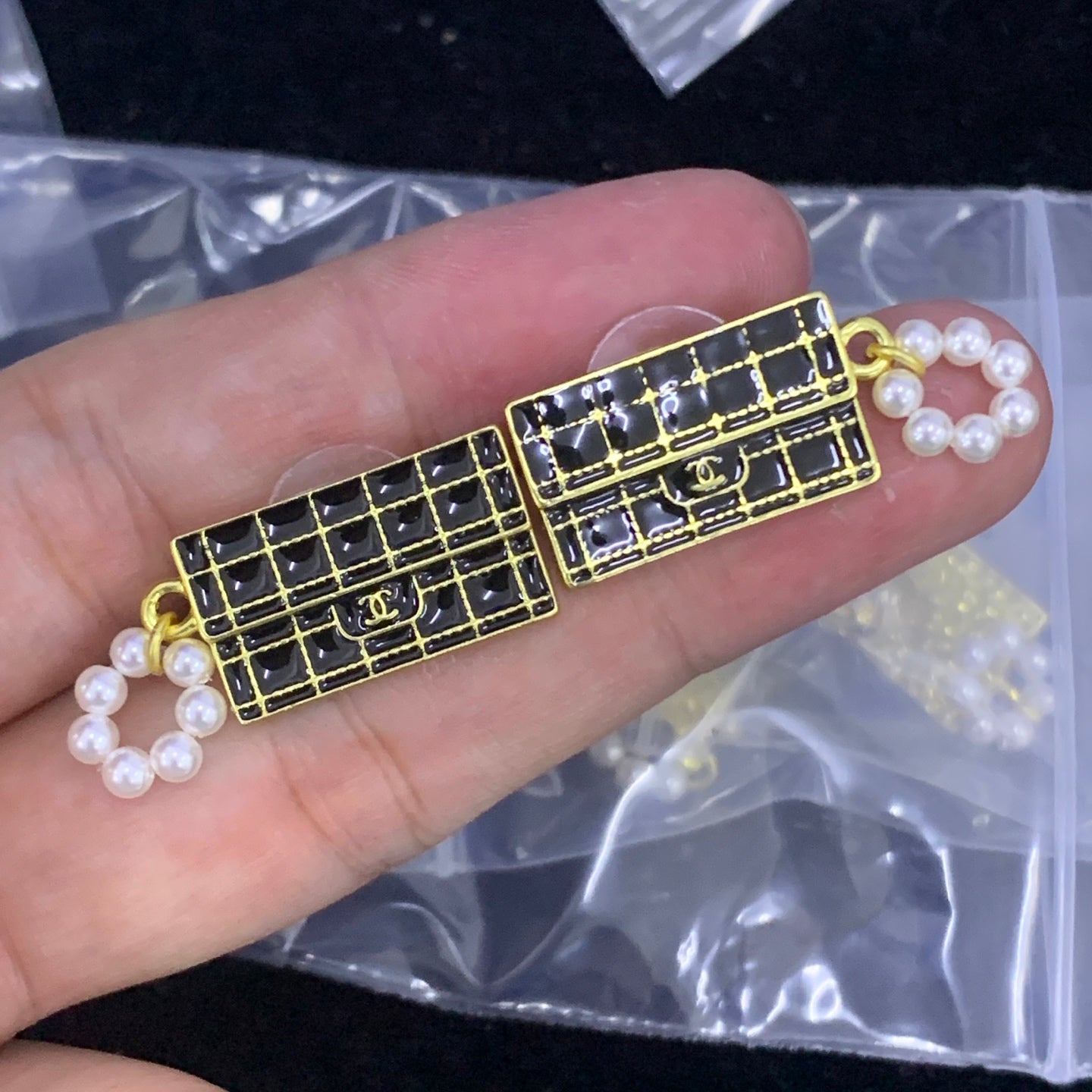 LuxluxHouse Low Price And High Quality Accessories Chanel