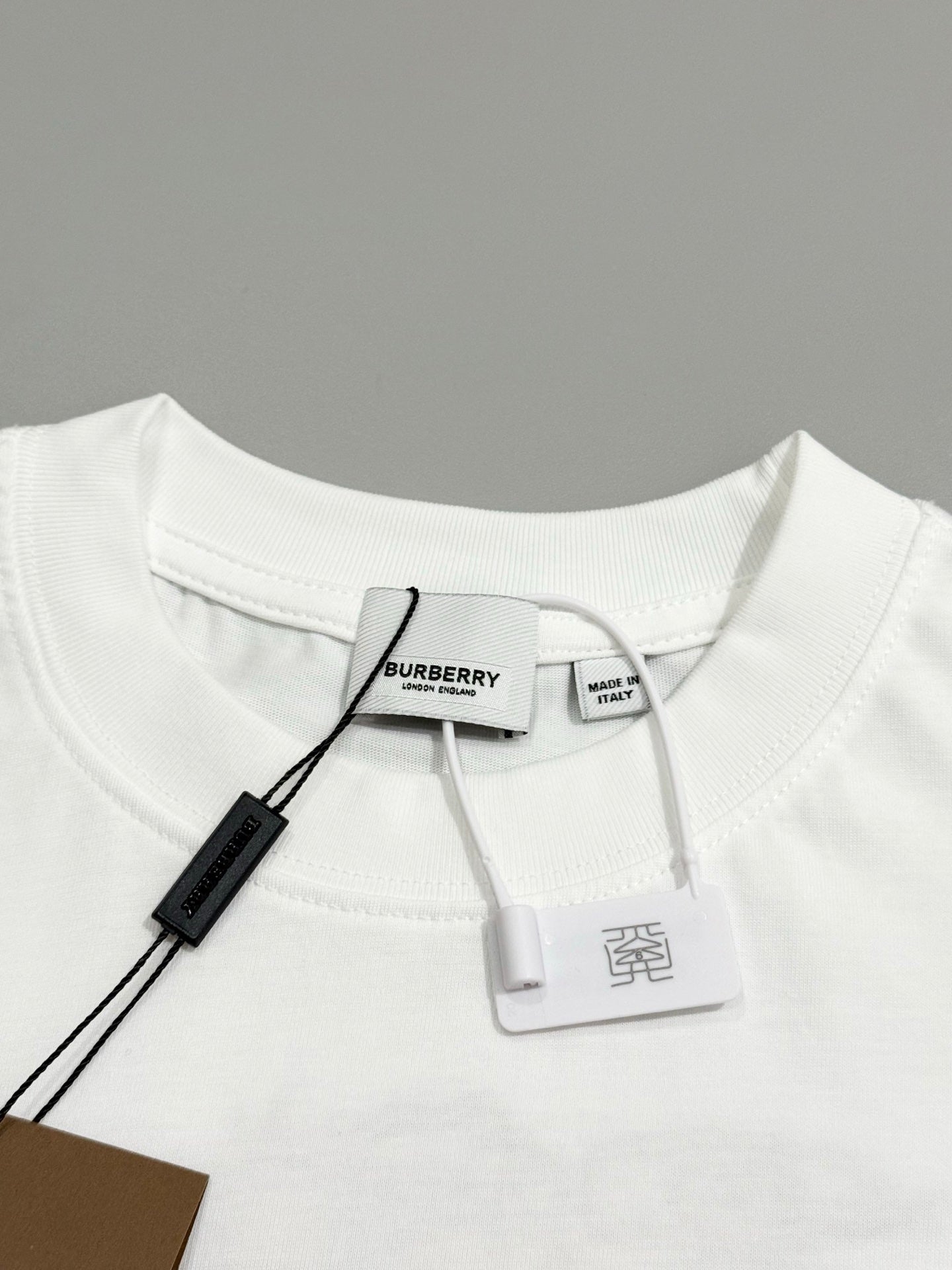 LuxluxHouse Best Quality Clothes Burberry T-shirt