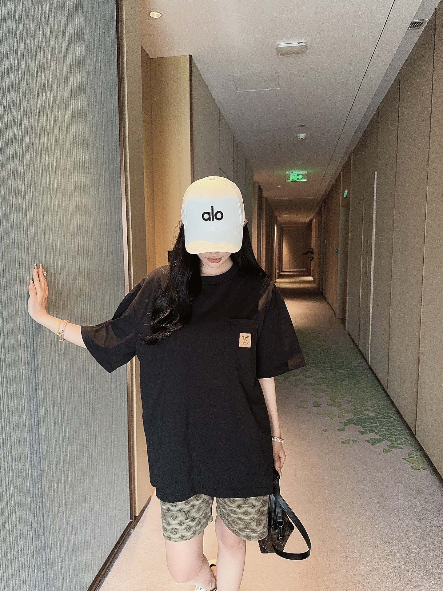 LuxluxHouse Best Quality Clothes T-shirt Louis Vuitton