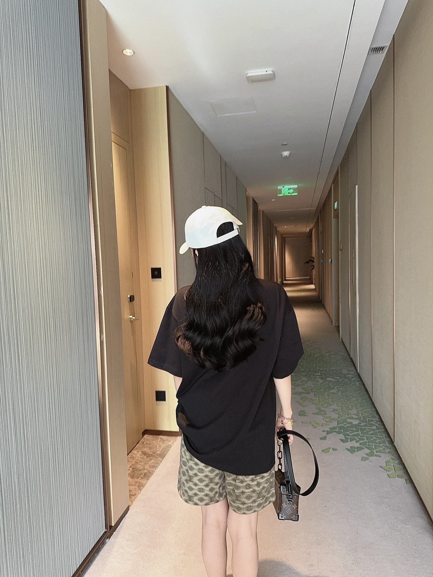 LuxluxHouse Best Quality Clothes T-shirt Louis Vuitton