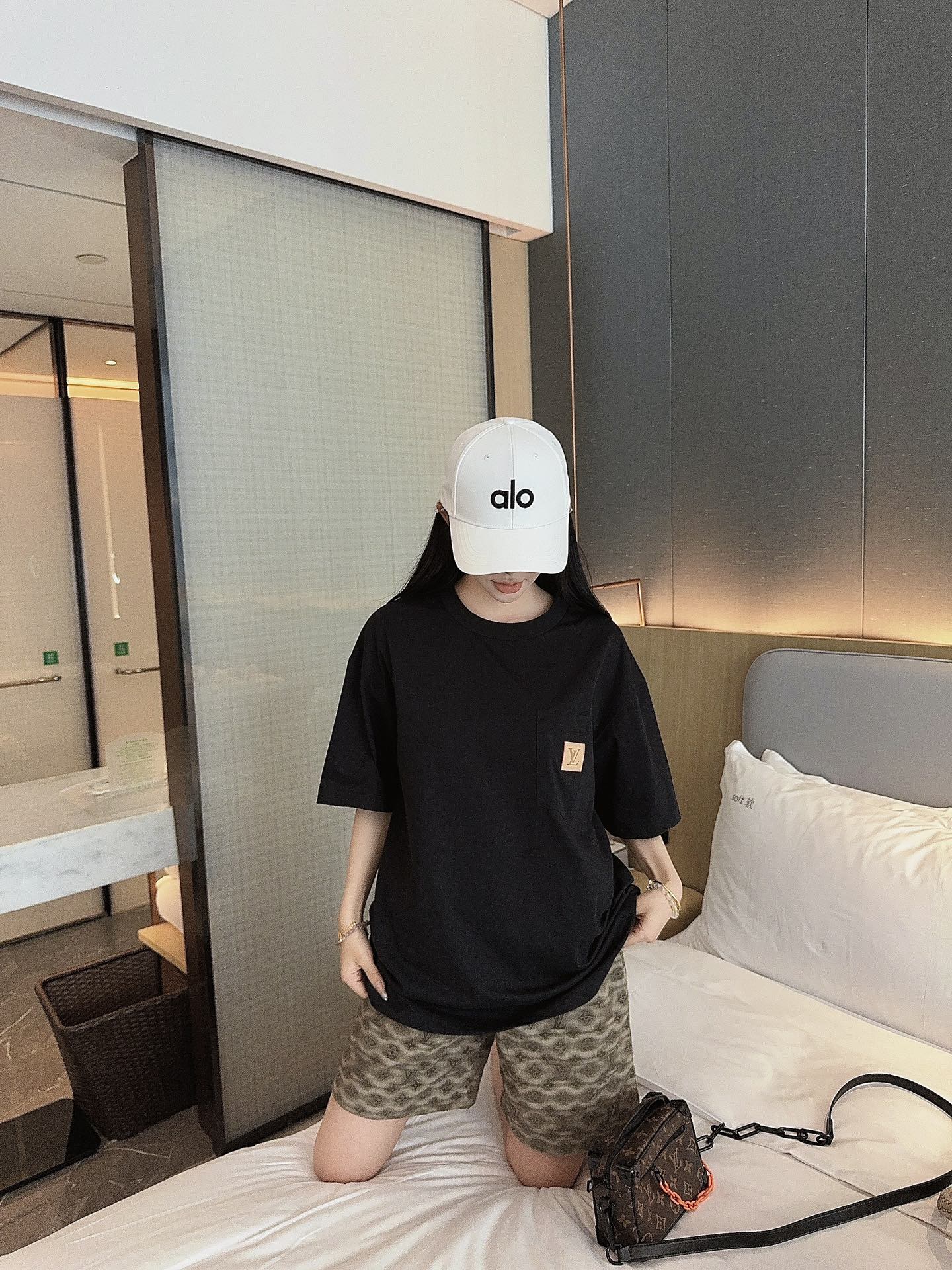 LuxluxHouse Best Quality Clothes T-shirt Louis Vuitton
