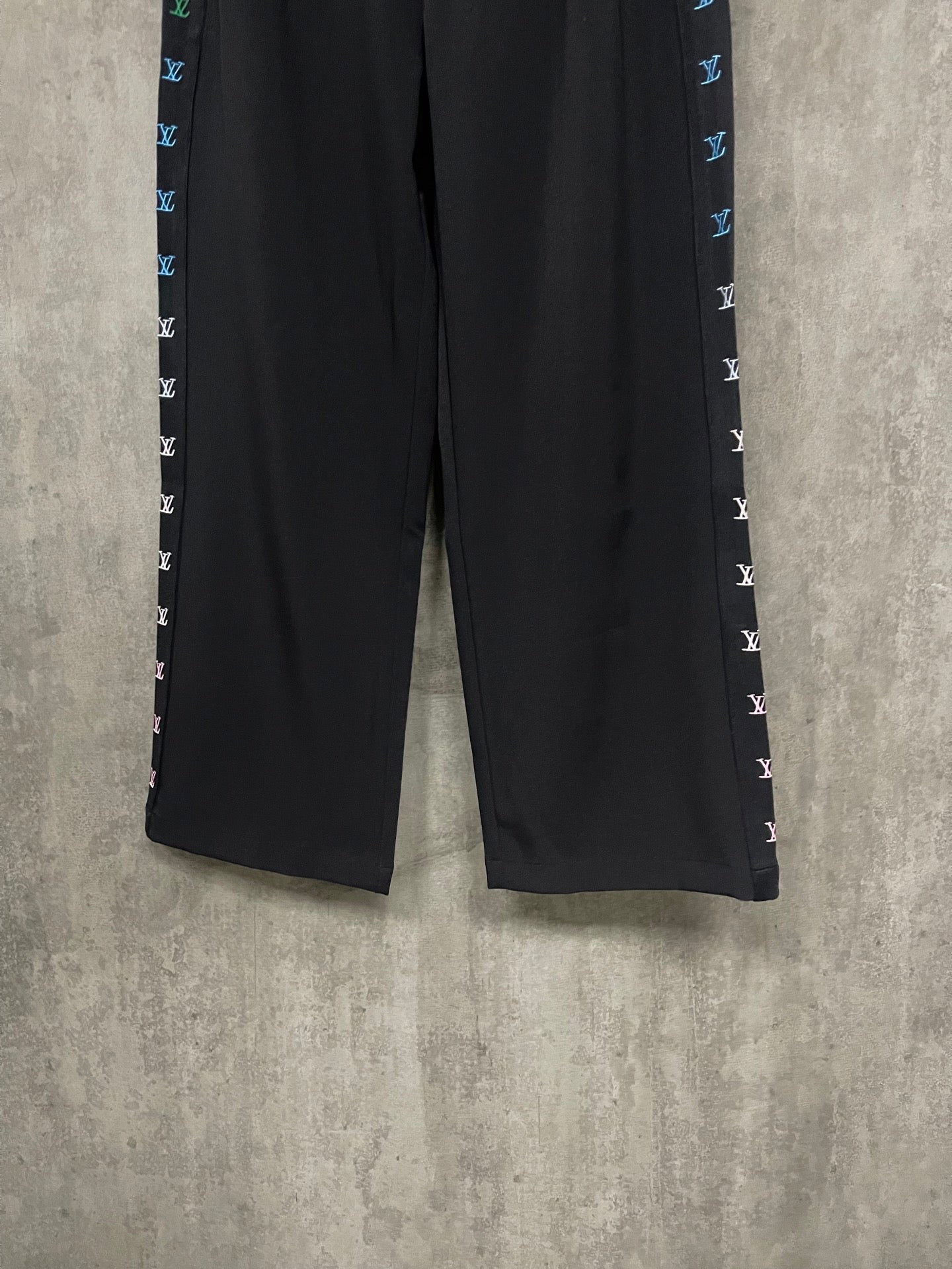 LuxluxHouse Best Quality Clothes Pants Louis Vuitton