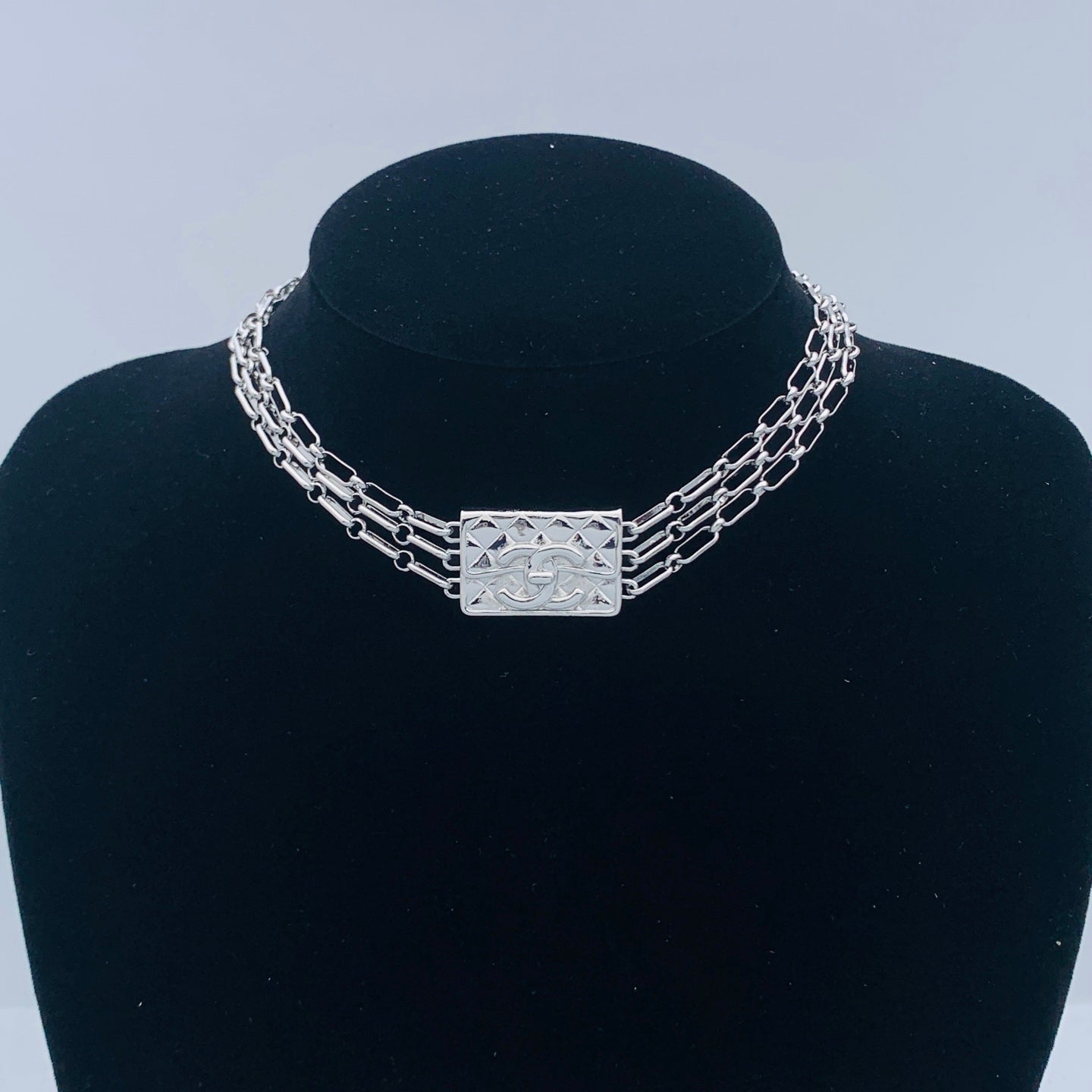 LuxluxHouse Low Price And High Quality Accessories Chanel