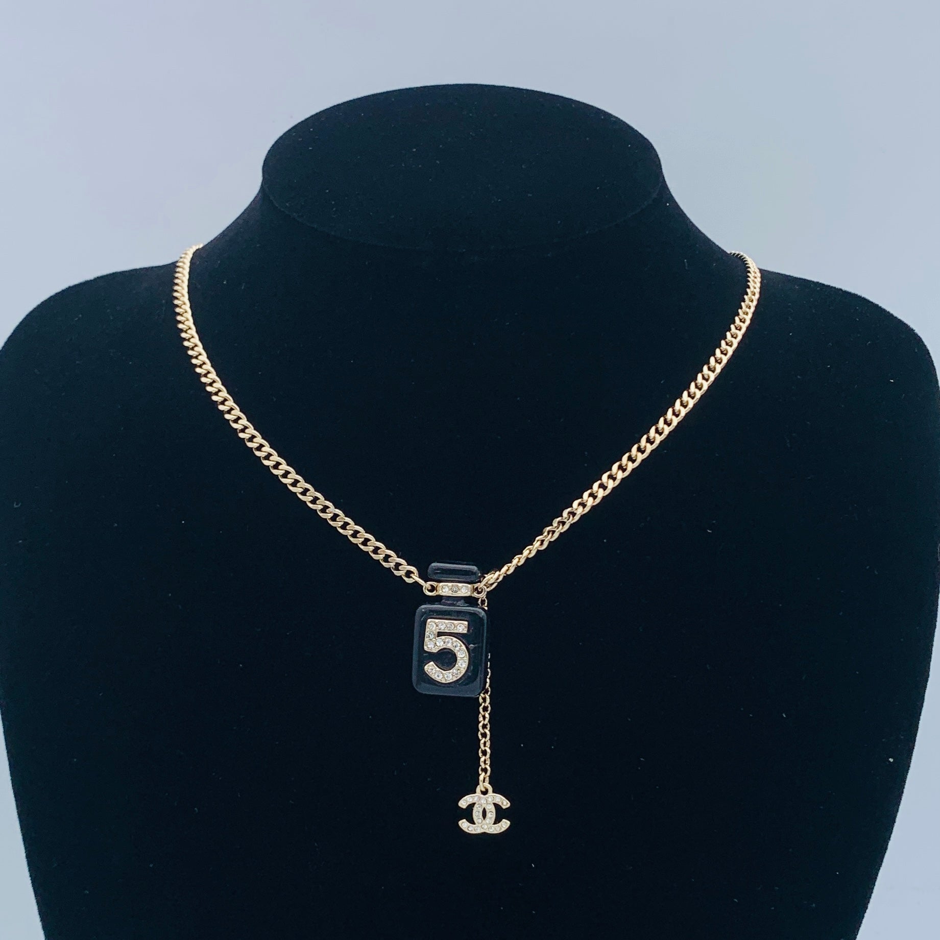 LuxluxHouse Low Price And High Quality Accessories Chanel