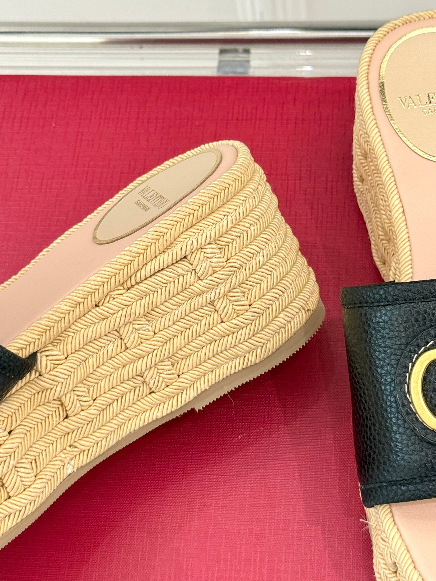 LuxluxHouse Best Quality Valentino Women Shoes