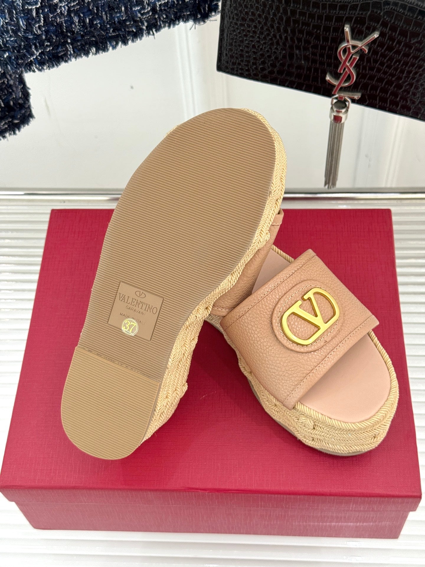 LuxluxHouse Best Quality Valentino Women Shoes