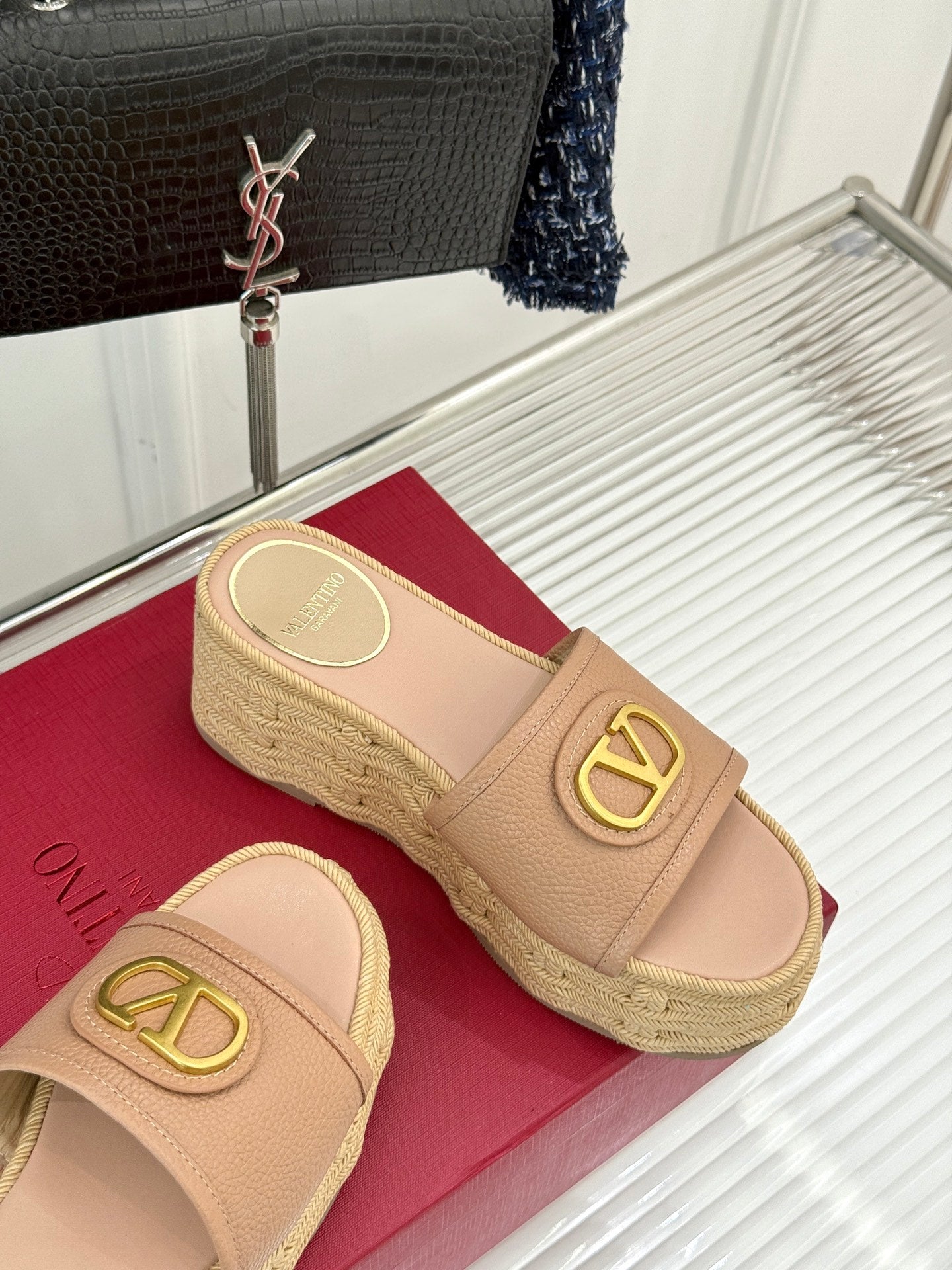 LuxluxHouse Best Quality Valentino Women Shoes