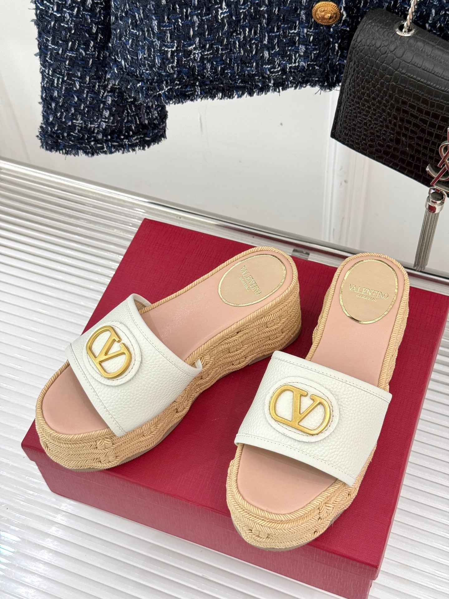 LuxluxHouse Best Quality Valentino Women Shoes