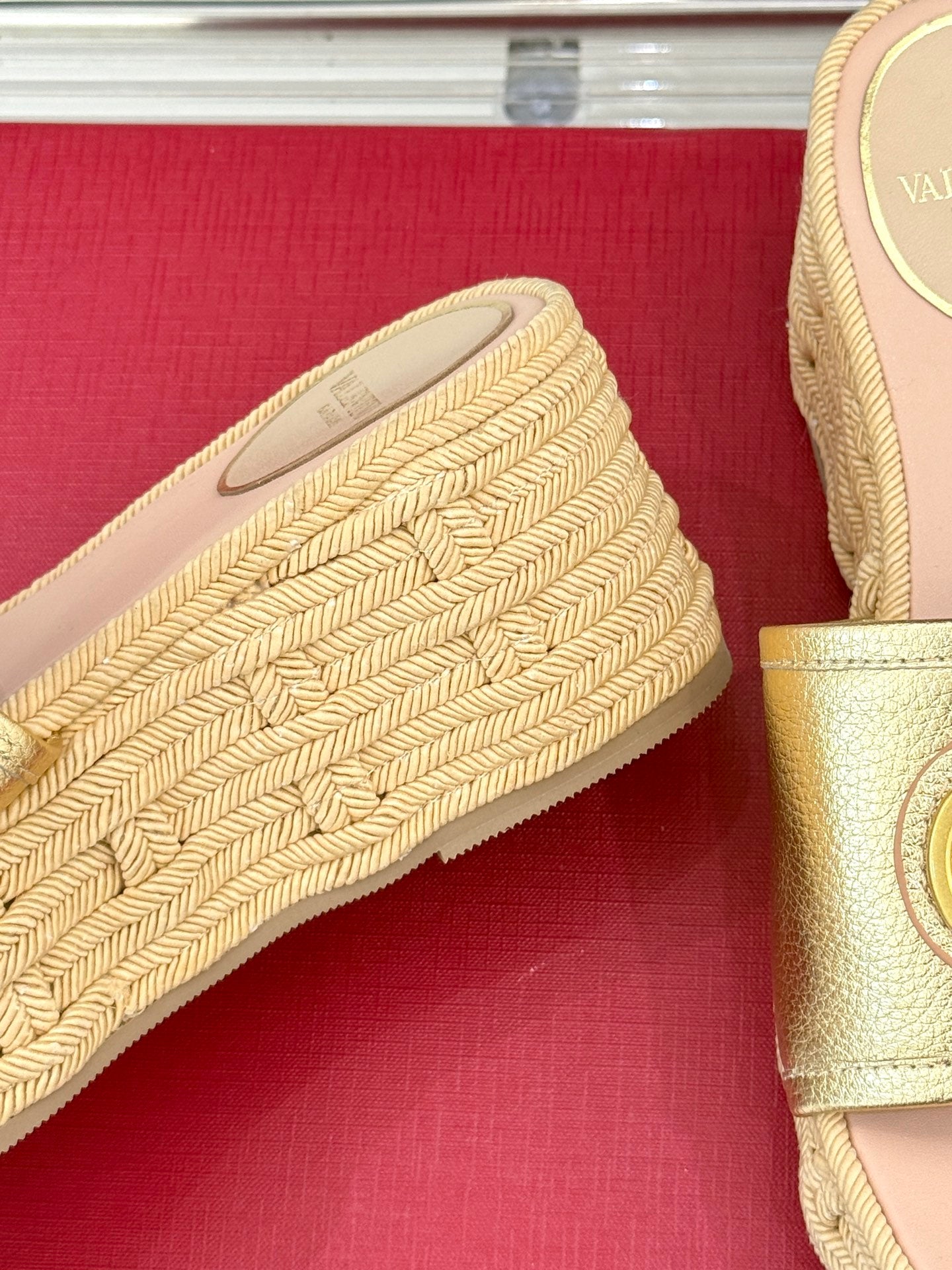 LuxluxHouse Best Quality Valentino Women Shoes