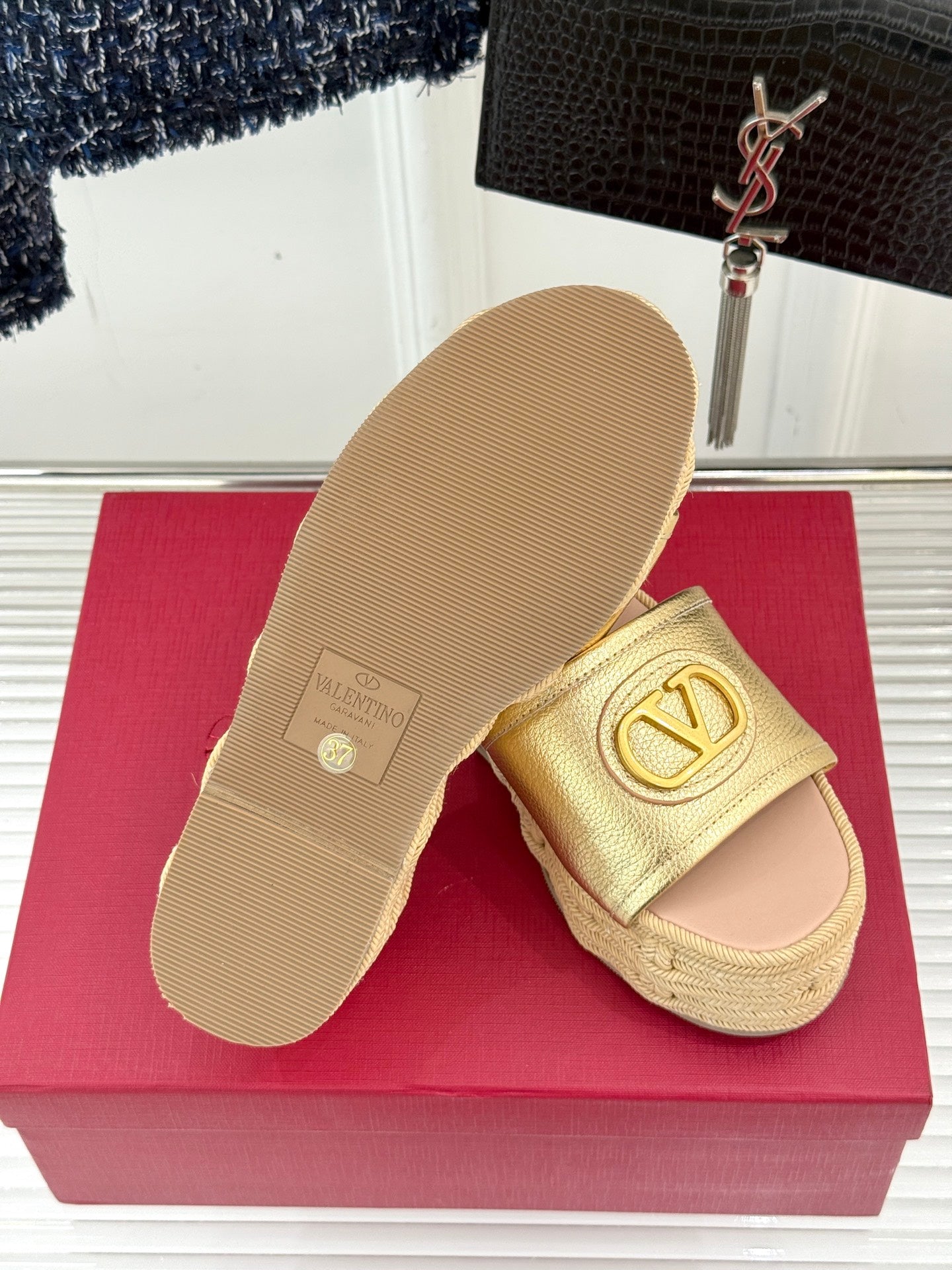 LuxluxHouse Best Quality Valentino Women Shoes