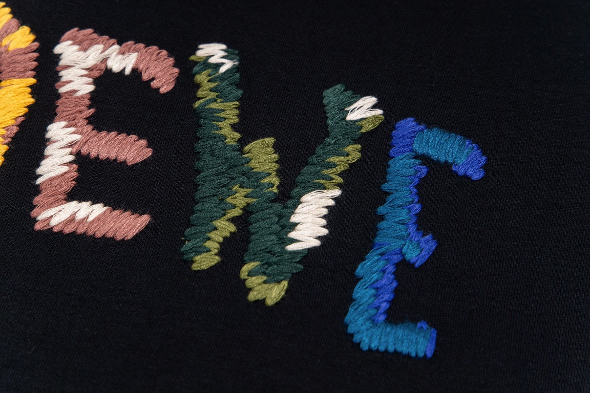 LuxluxHouse Best Quality Clothes T-shirt Loewe