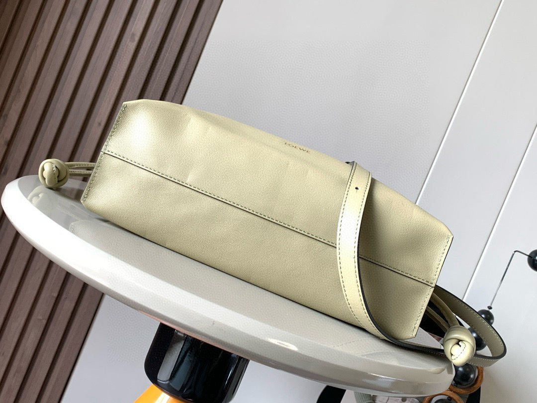 LuxluxHouse Best Quality Bags Loewe Women