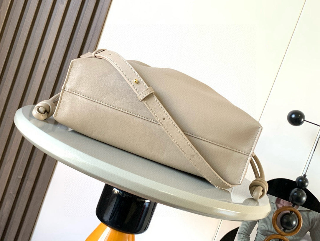 LuxluxHouse Best Quality Bags Loewe Women