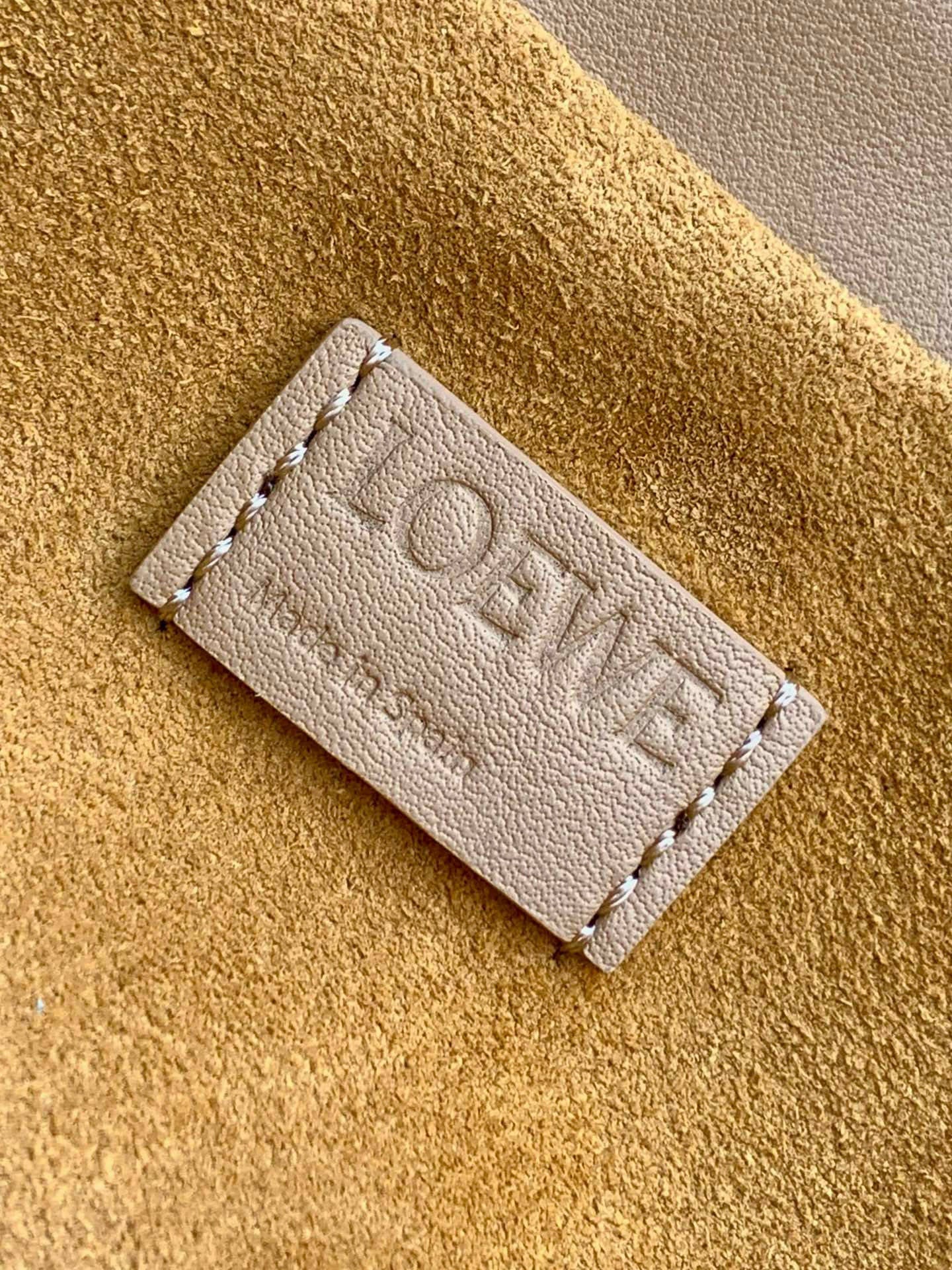 LuxluxHouse Best Quality Bags Loewe Women