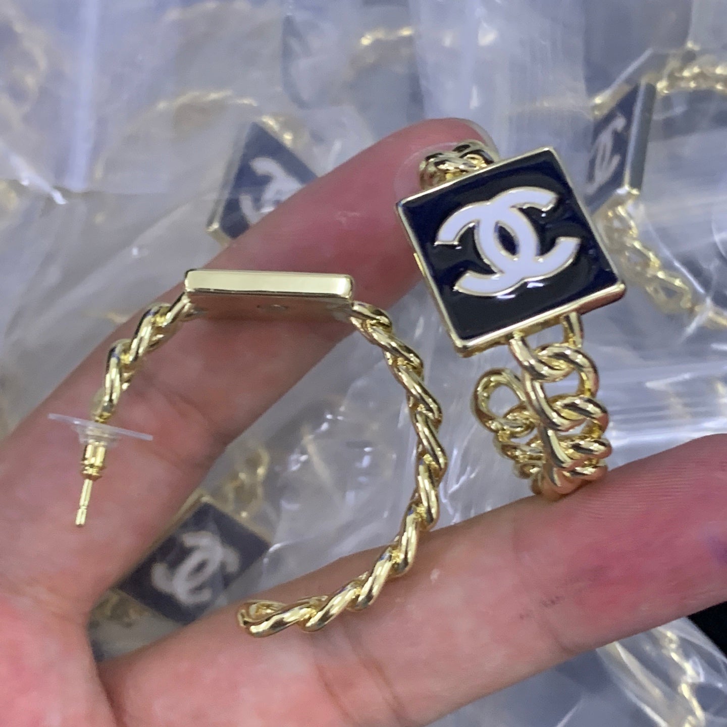 LuxluxHouse Low Price And High Quality Accessories Chanel