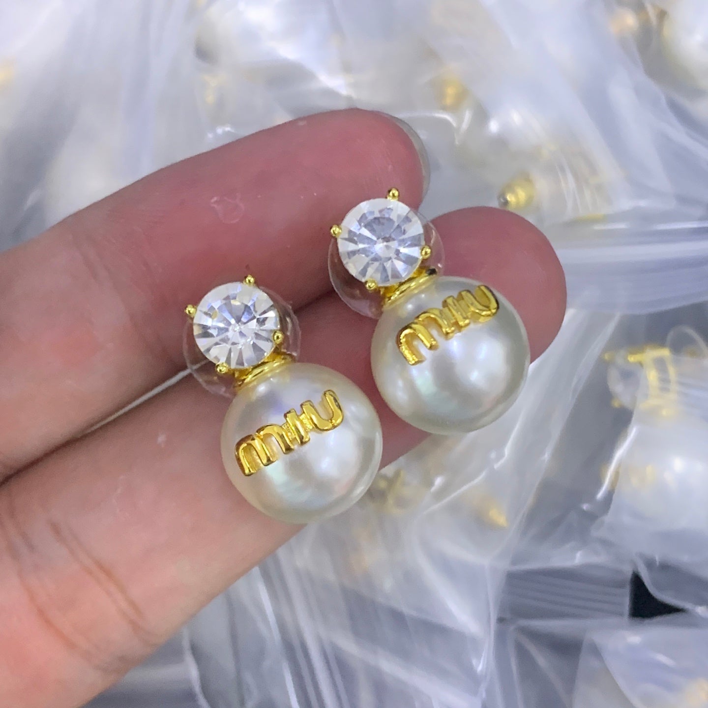 LuxluxHouse Low Price And High Quality Accessories Miu Miu