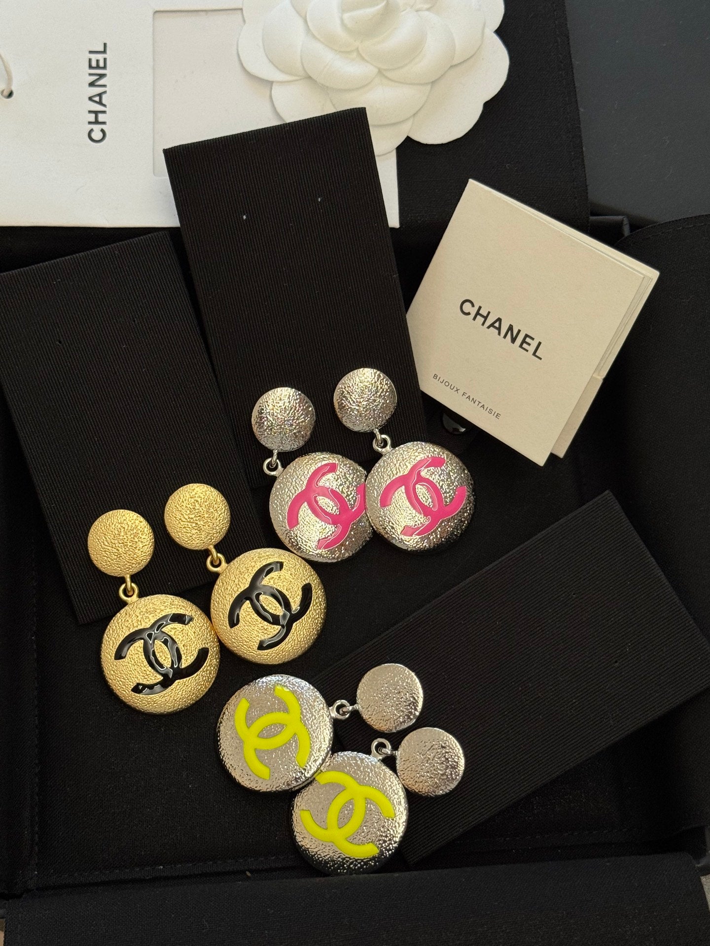 LuxluxHouse Low Price And High Quality Accessories Chanel