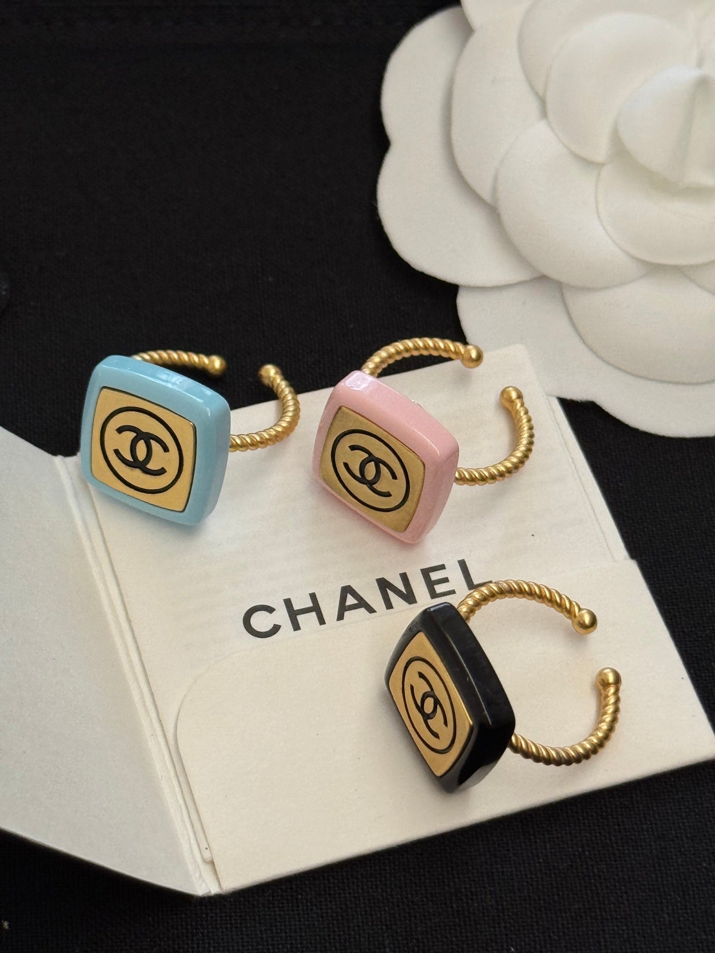 LuxluxHouse Low Price And High Quality Accessories Chanel