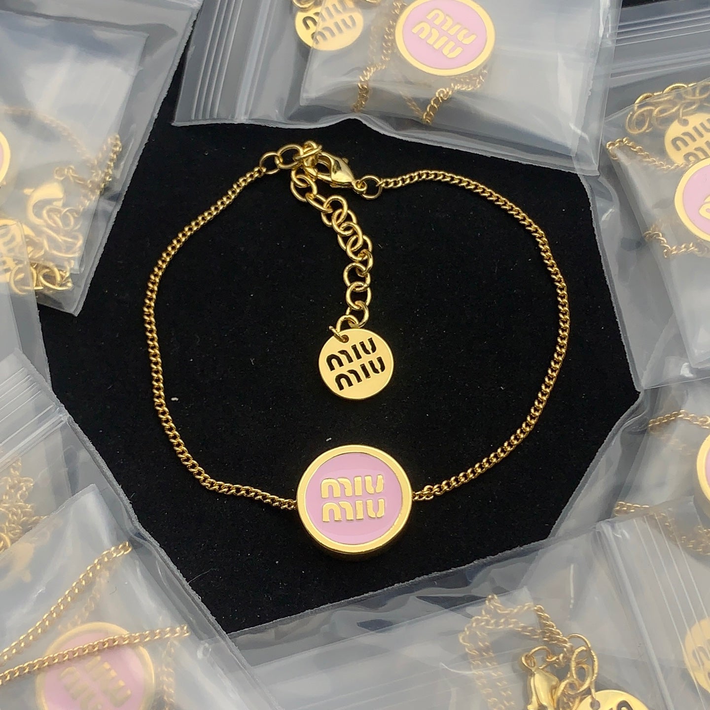 LuxluxHouse Low Price And High Quality Accessories Miu Miu