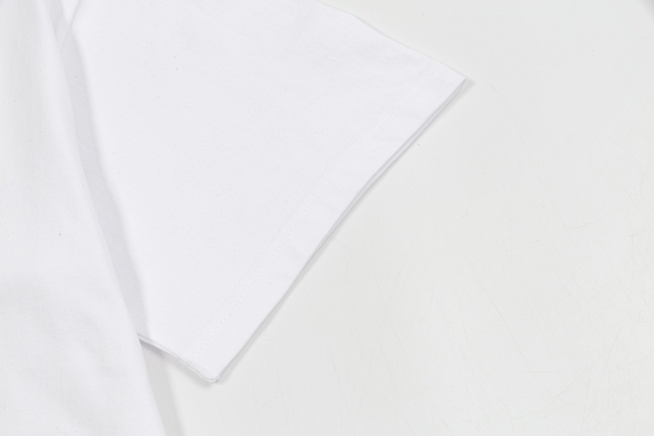 LuxluxHouse Best Quality Clothes T-shirt Prada