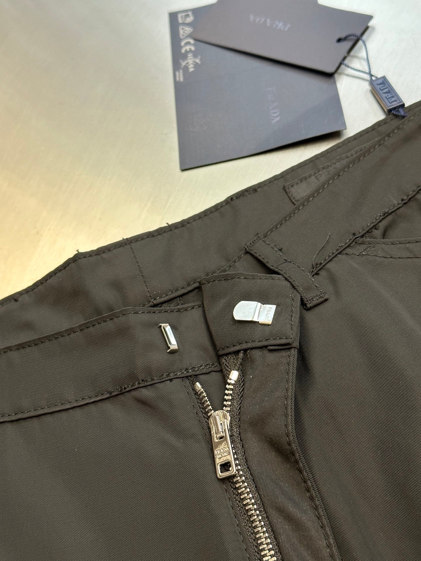 LuxluxHouse Best Quality Clothes Pants Prada
