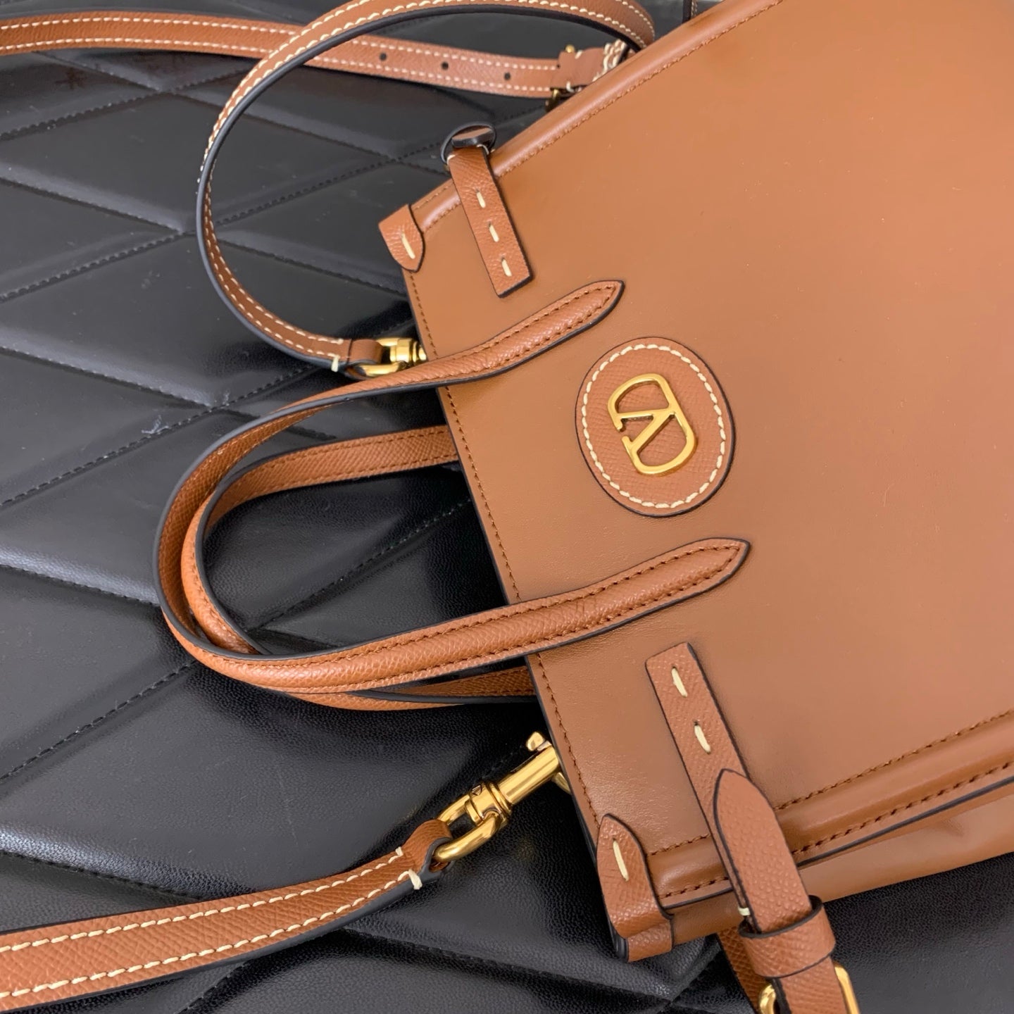 LuxluxHouse Best Quality Bags Valentino Women