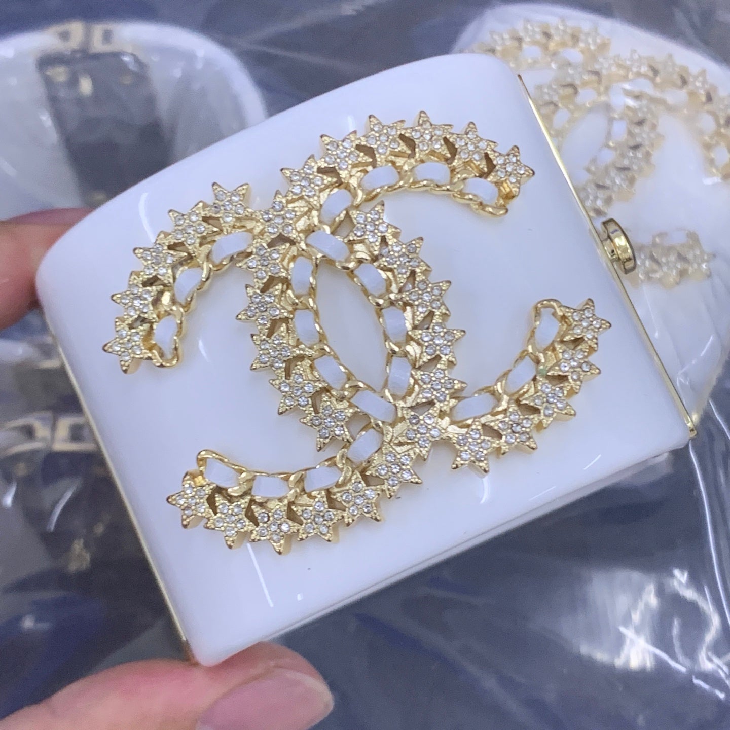 LuxluxHouse Low Price And High Quality Accessories Chanel