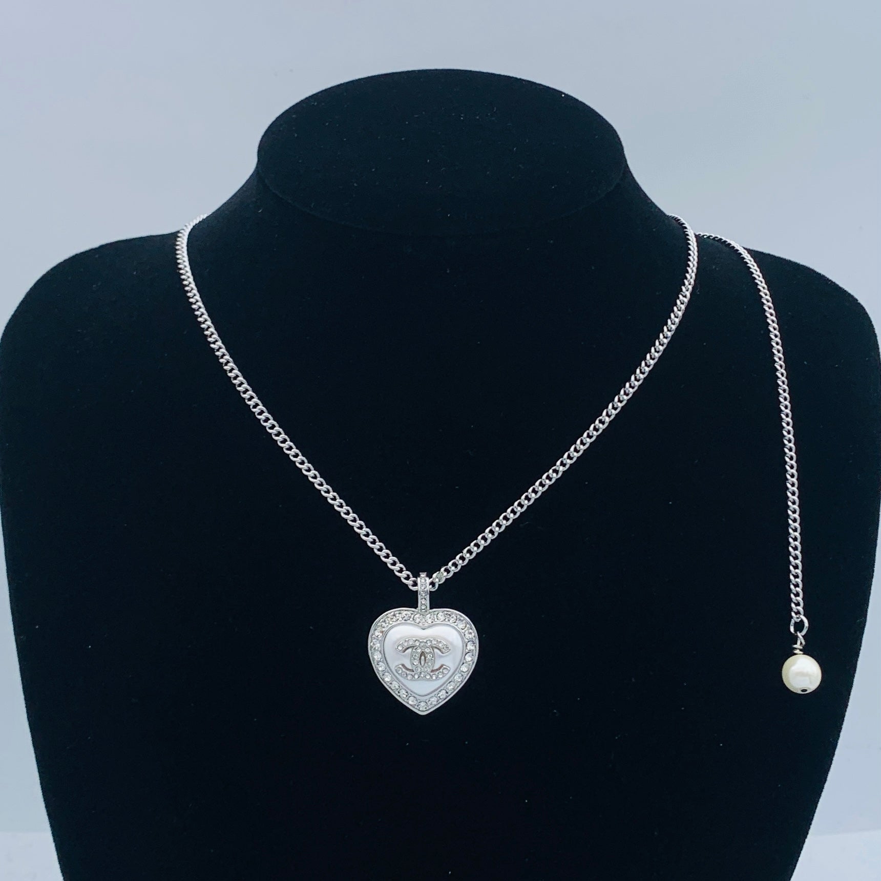 LuxluxHouse Low Price And High Quality Accessories Chanel