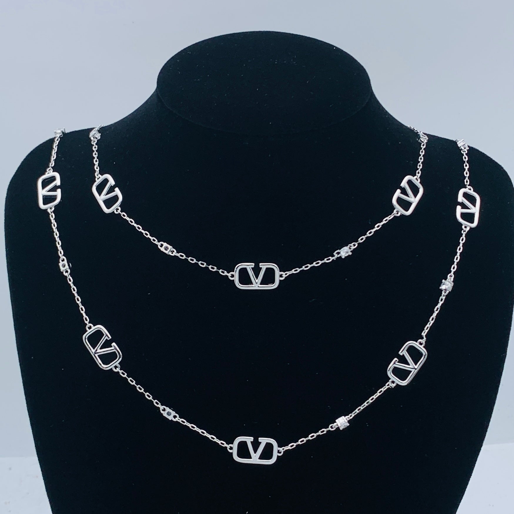 LuxluxHouse Low Price And High Quality Accessories Valentino