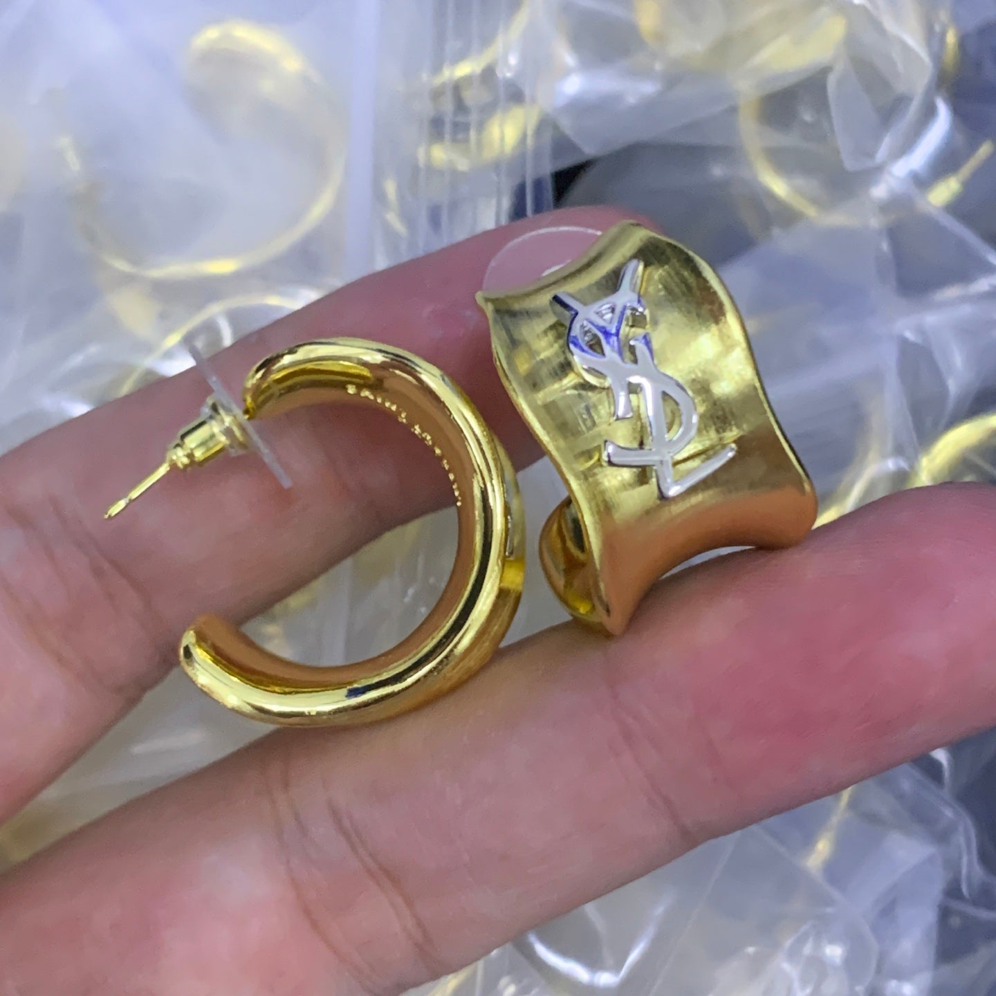 LuxluxHouse Low Price And High Quality Accessories YSL