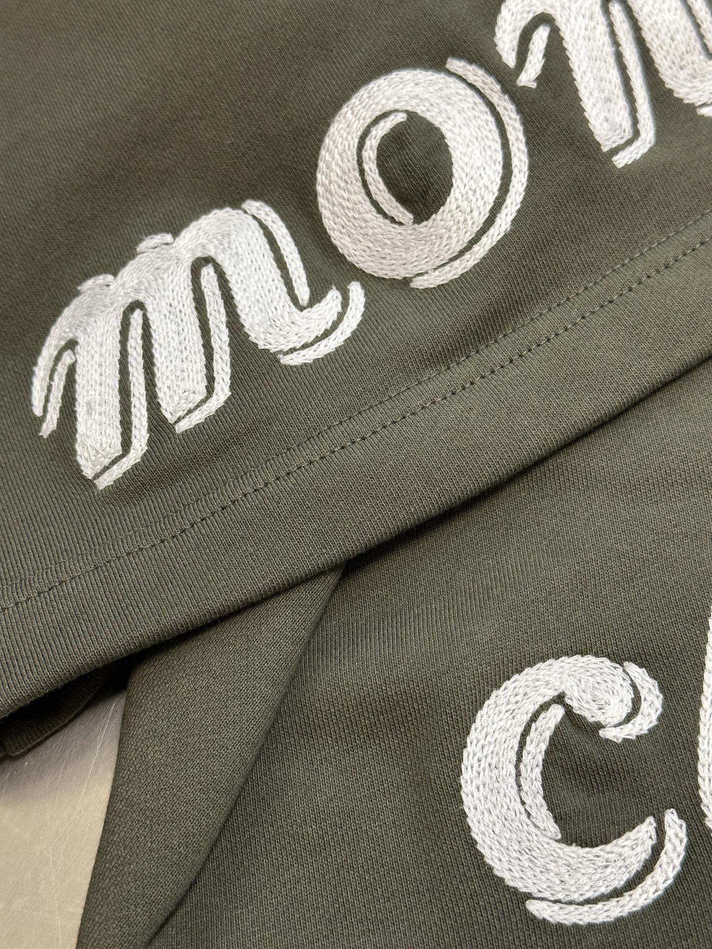 LuxluxHouse Best Quality Clothes Pants Moncler