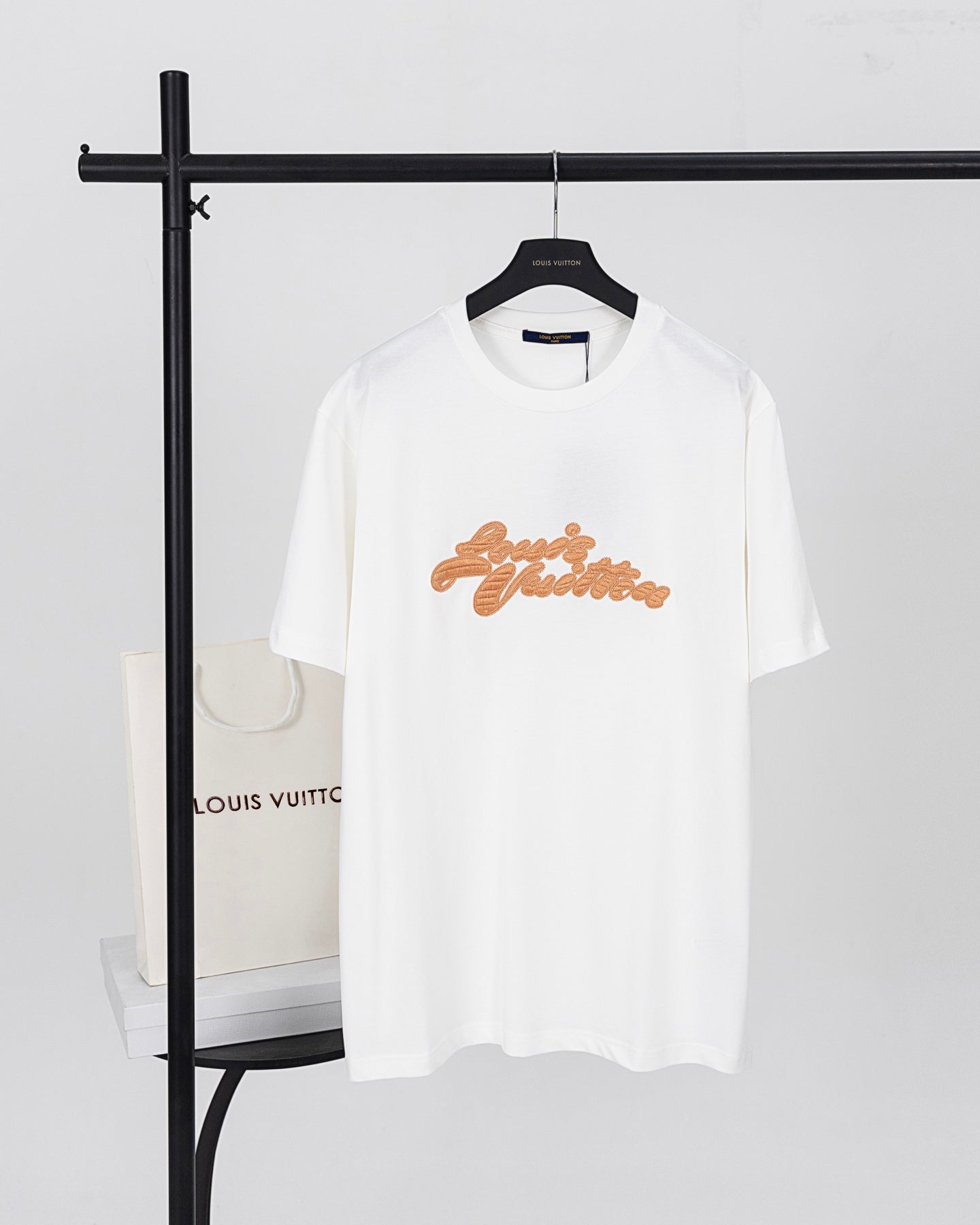 LuxluxHouse Best Quality Clothes T-shirt Louis Vuitton