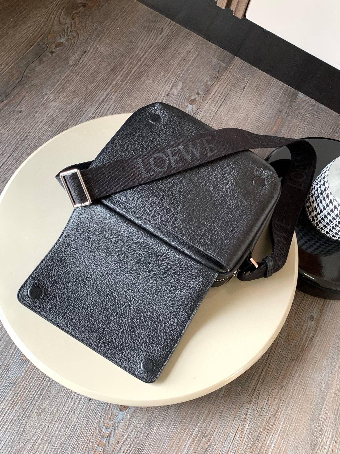 LuxluxHouse Best Quality Bags Loewe Men