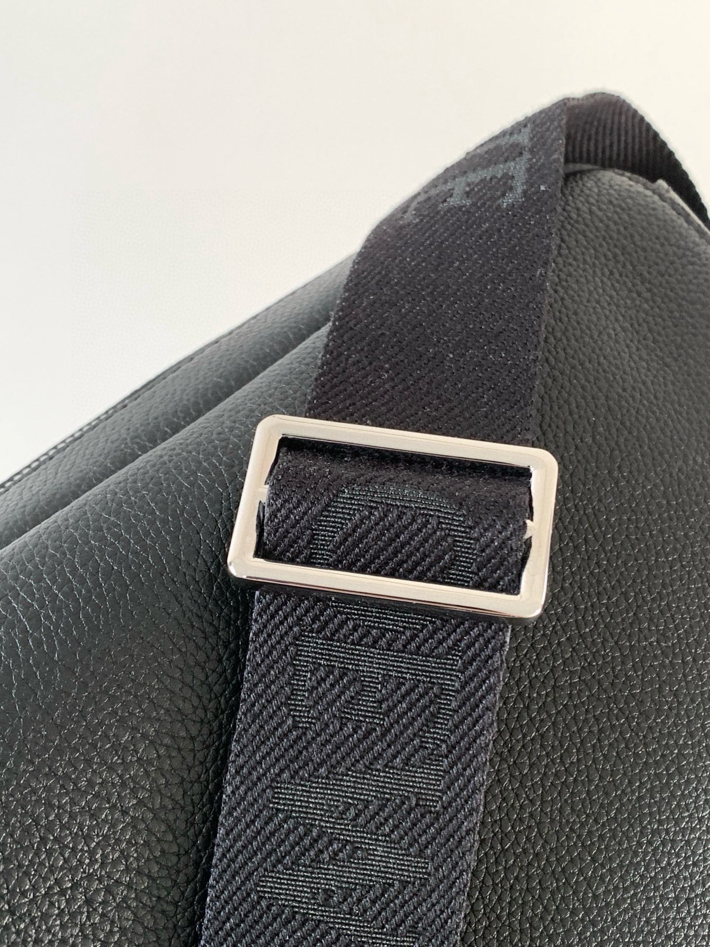 LuxluxHouse Best Quality Bags Loewe Men