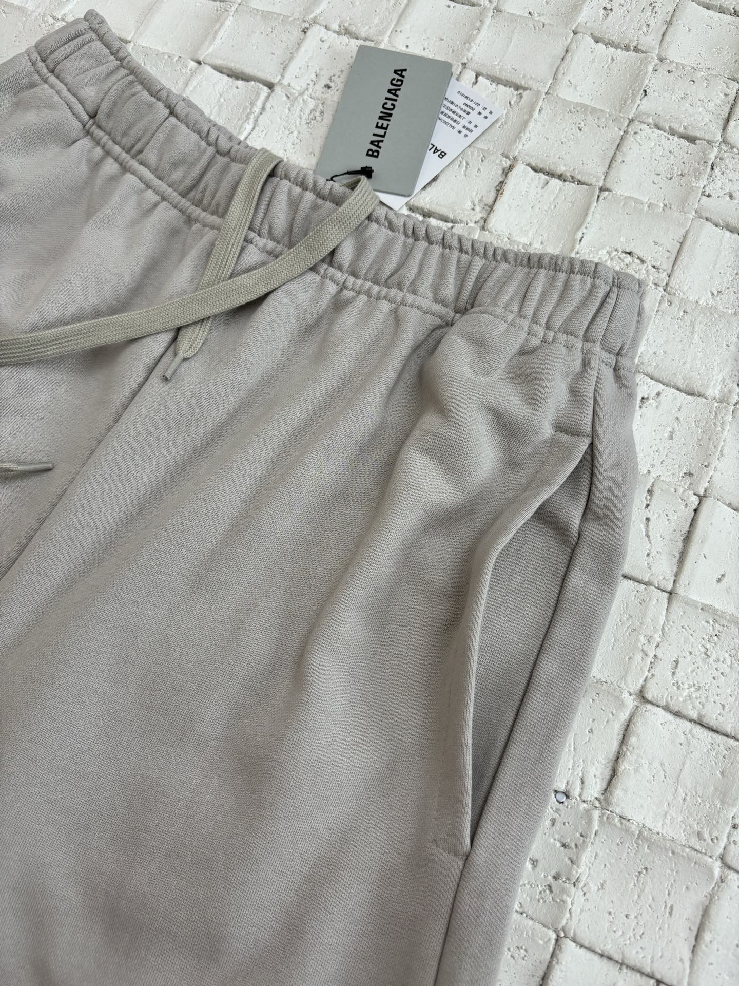 LuxluxHouse Best Quality Clothes Balenciaga Pants